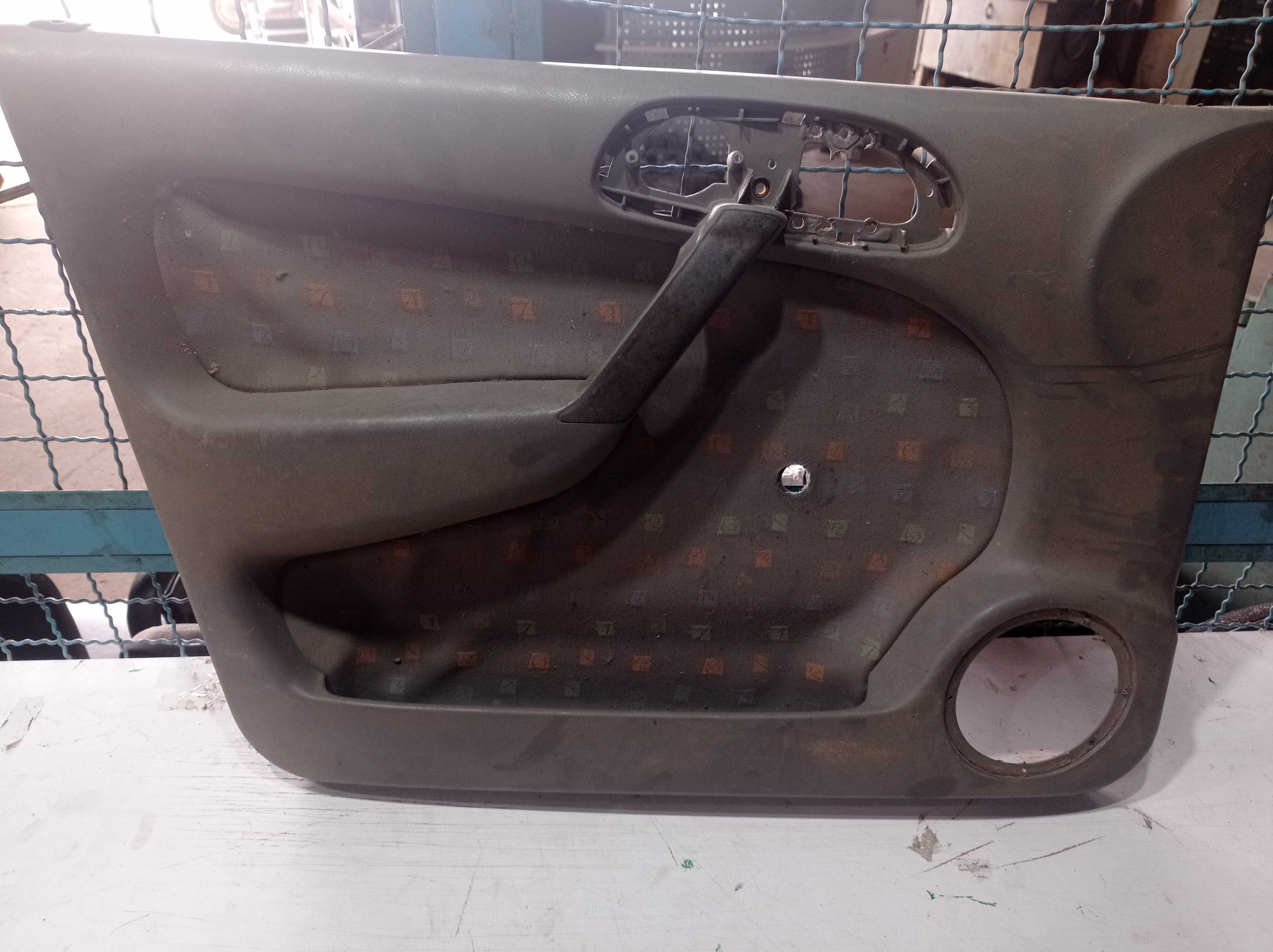 FORRO PORTA DIANTEIRA ESQUERDA VW GOL 2001