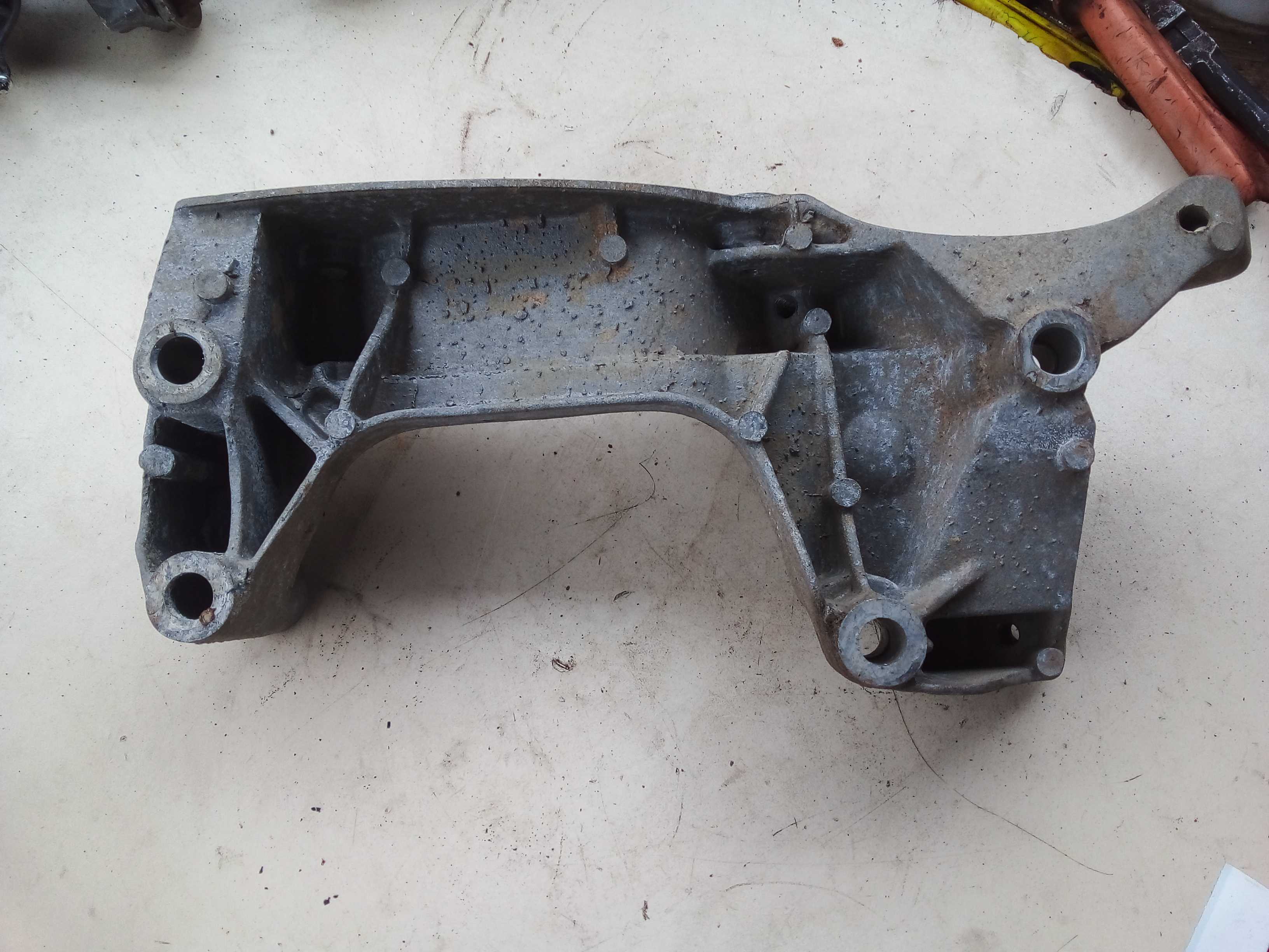 SUPORTE ALTERNADOR GOL SAVEIRO G6