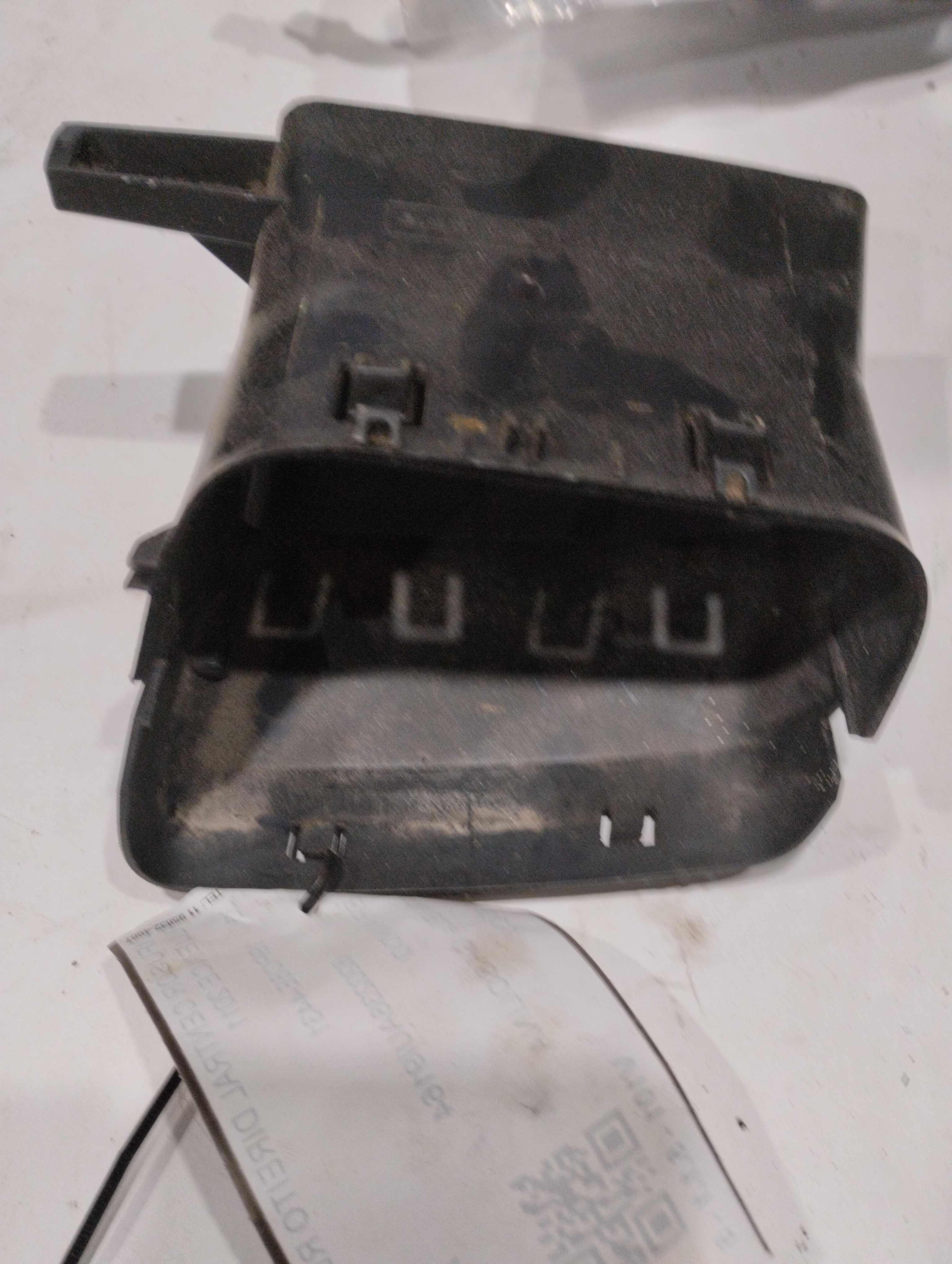 DIFUSOR CENTRAL DIREITO RENAULT FLUENCE 2011 1
