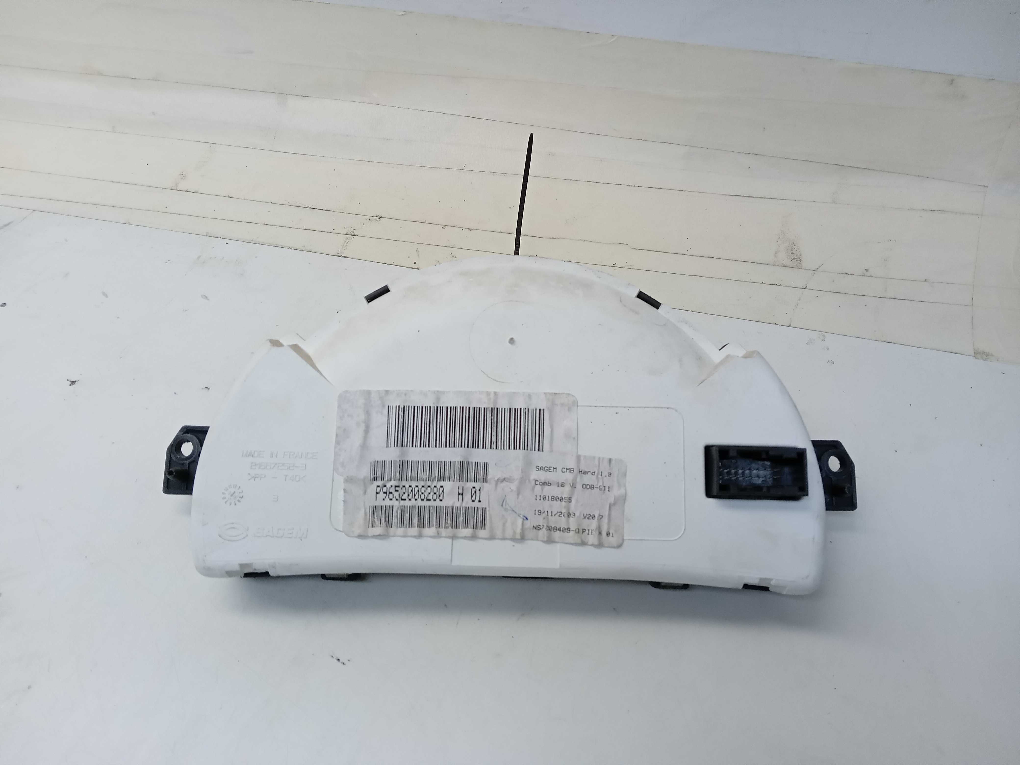 PAINEL DE INSTRUMENTOS Citroën C3 2009