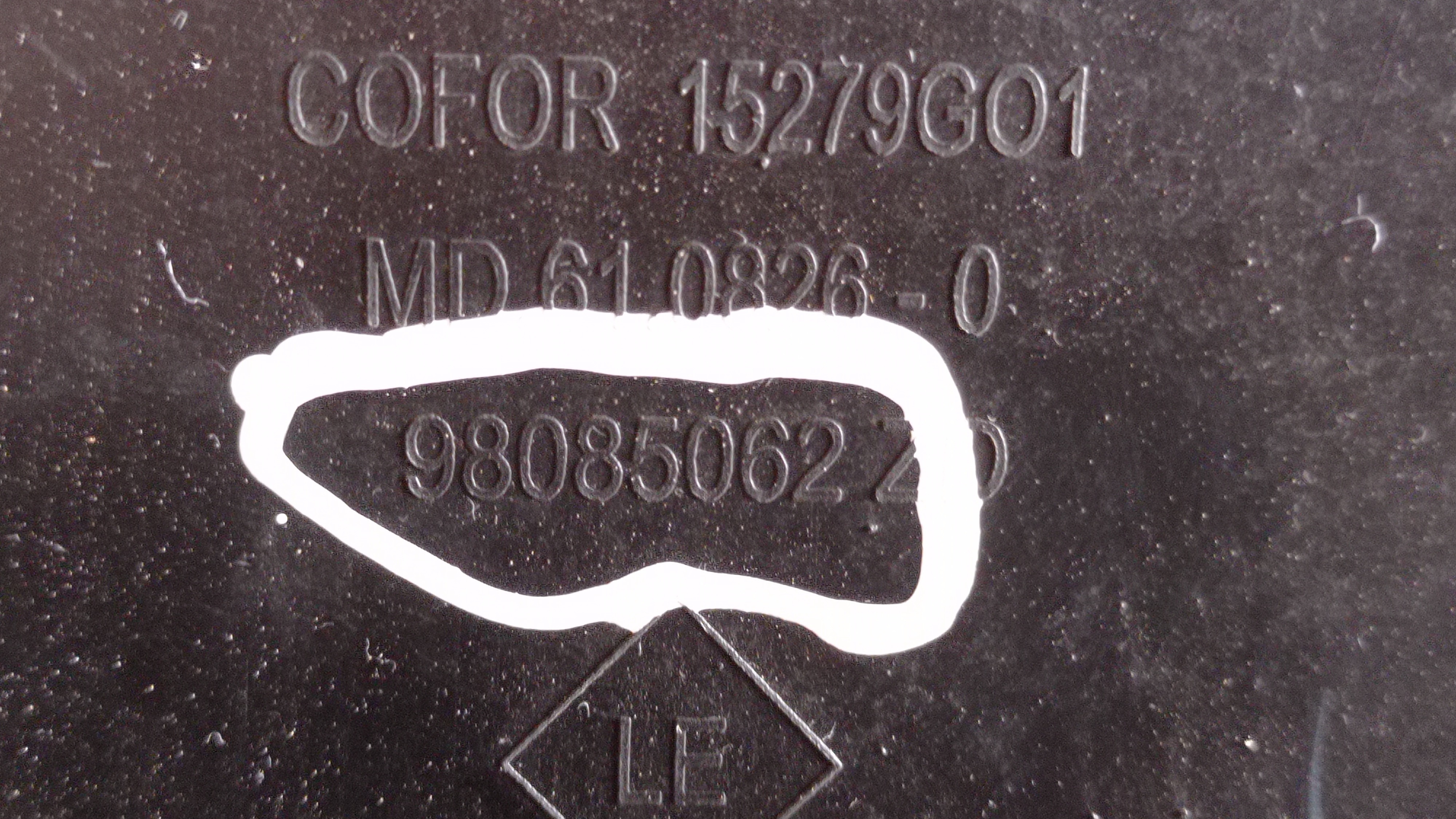 Moldura Lateral Tras Esq Peugeot 2008 1.6 2016 9809051877 3