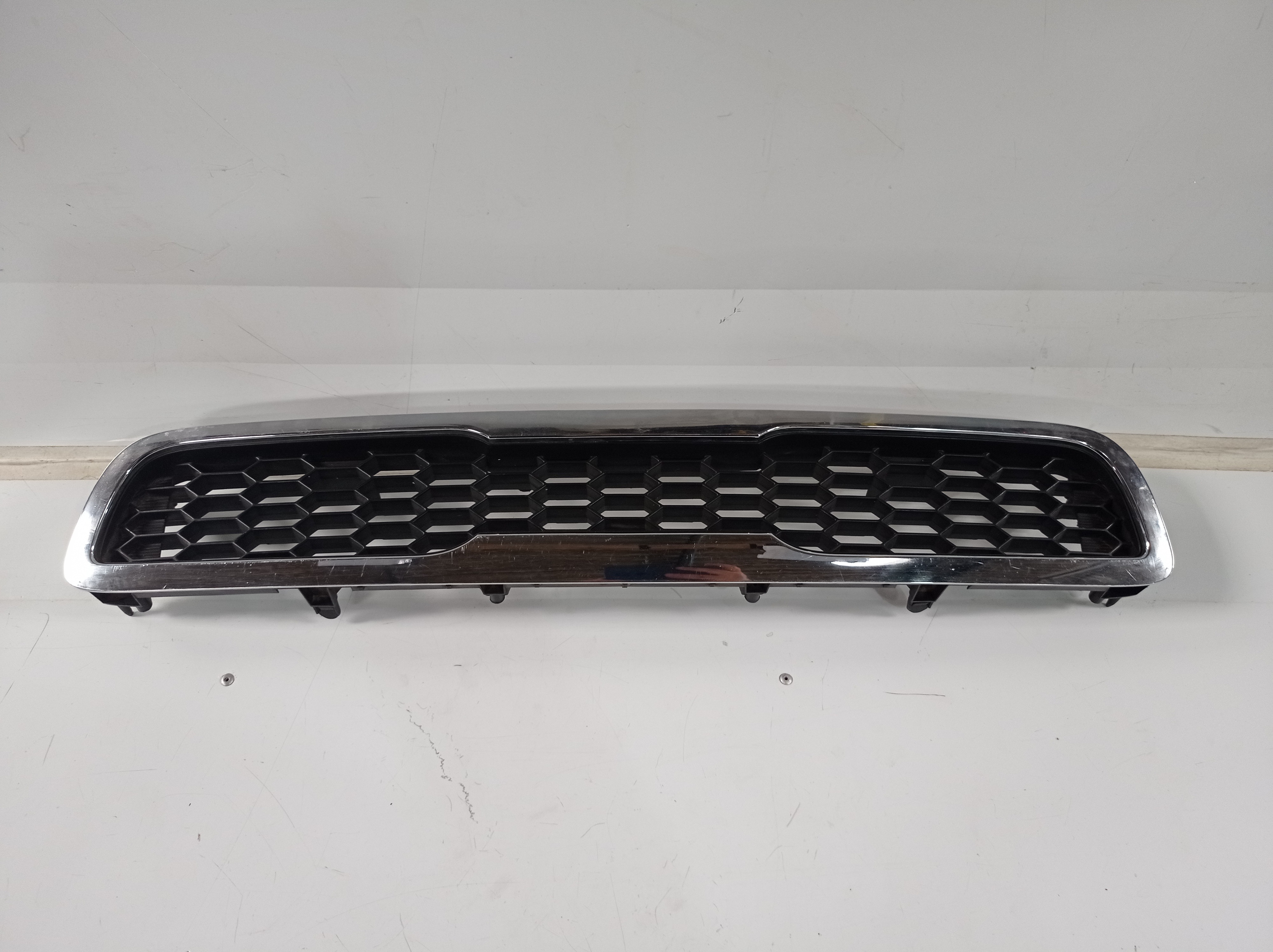 863512k050 Grade Dianteira Kia Soul 2010