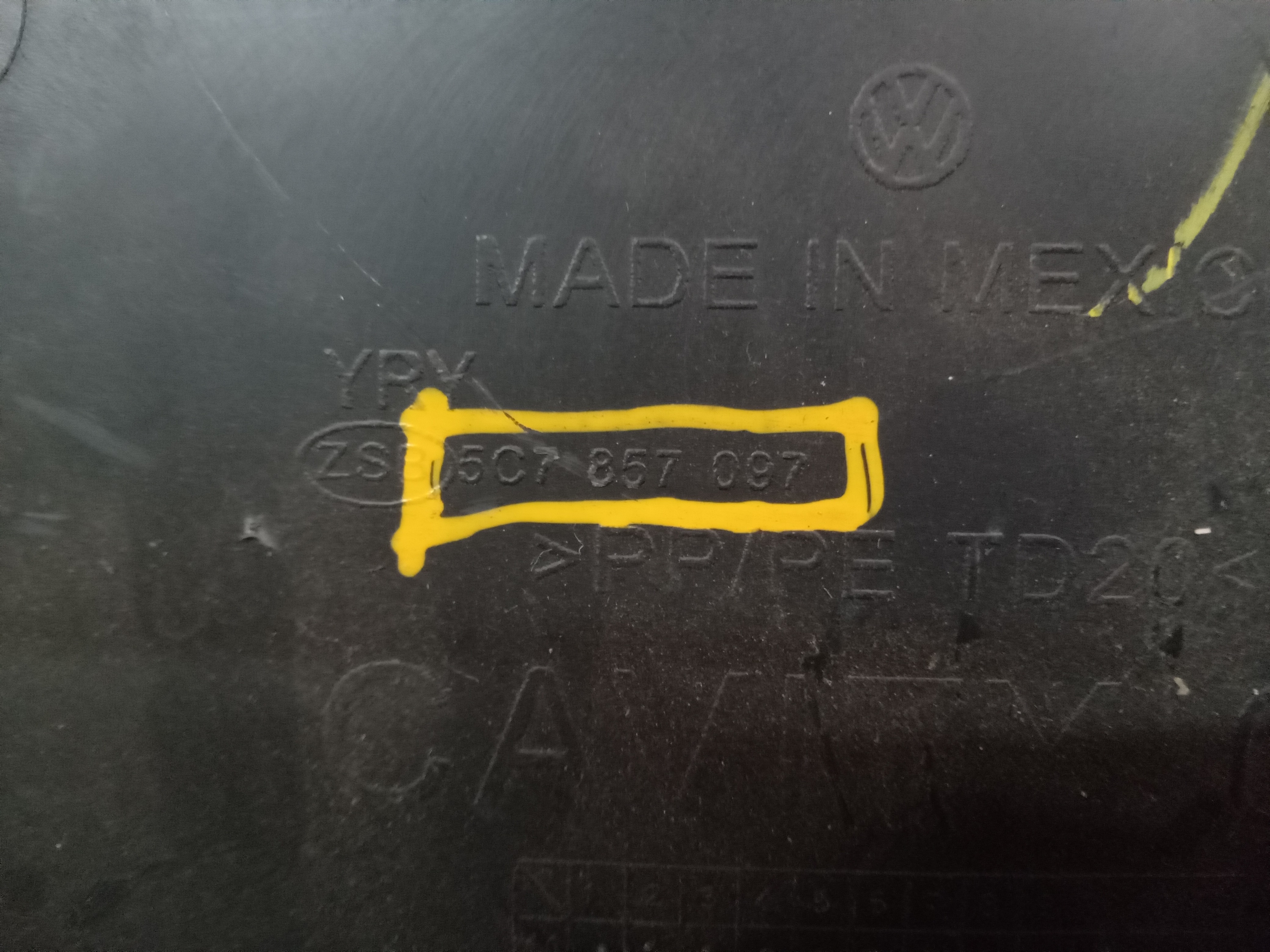 PORTA LUVAS VW JETTA 2012 3