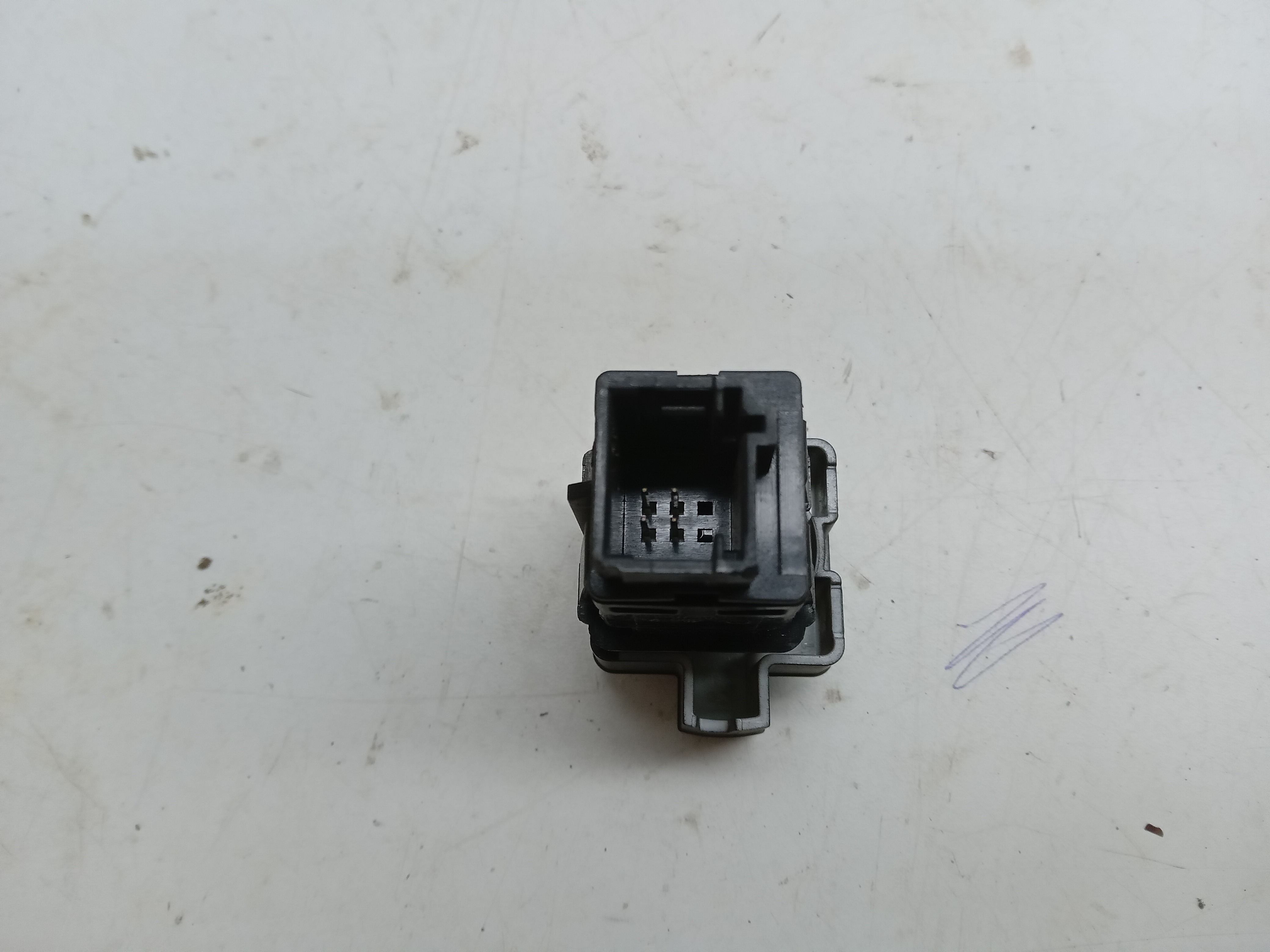 COMANDO BOTAO TRAVA PORTA Citroen C4 2010 3