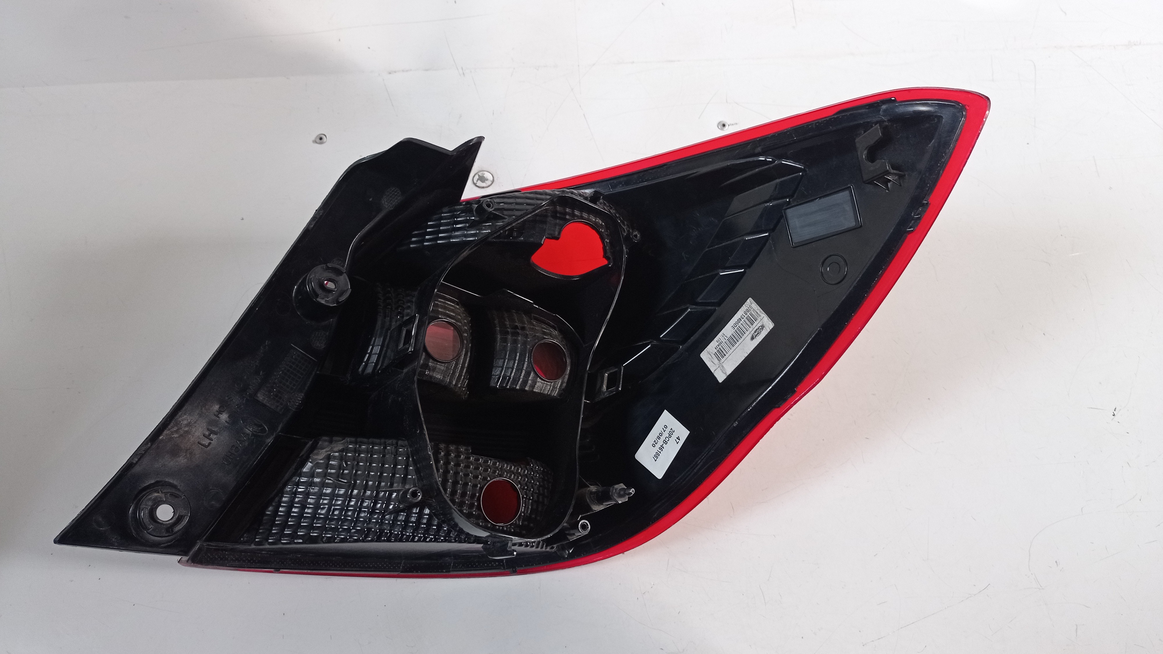 Lanterna Tras Esquerda Ford Ka Hatch 2019 2020 Recuperada 10