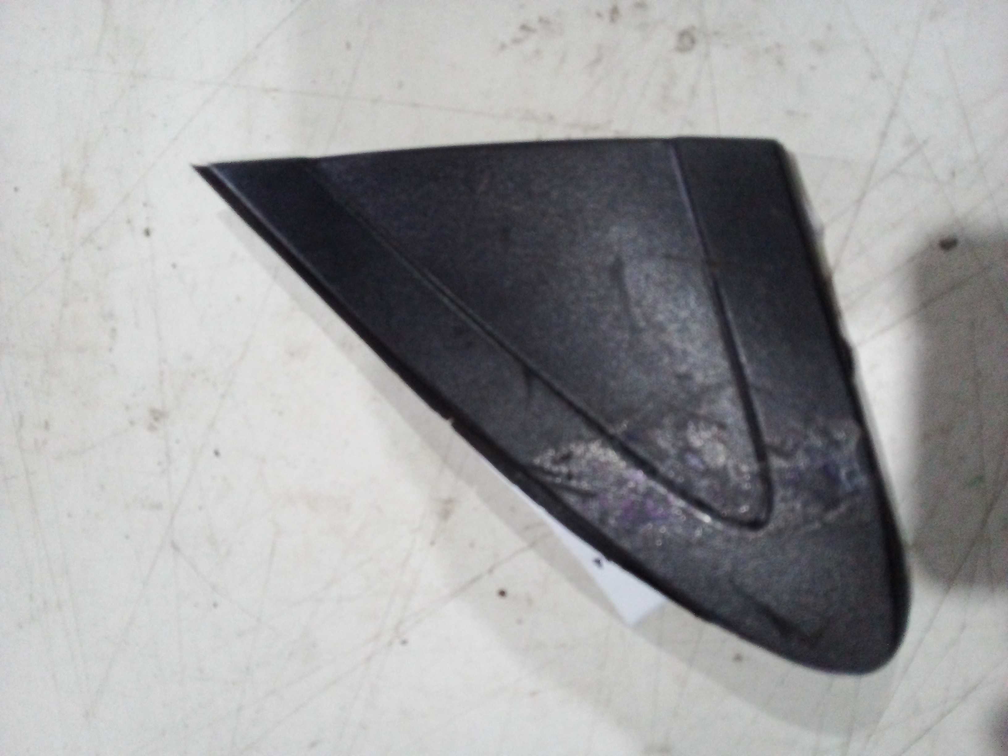 MOLDURA APLIQUE DO PARALAMA ESQUERDO KIA PICANTO 2014 1