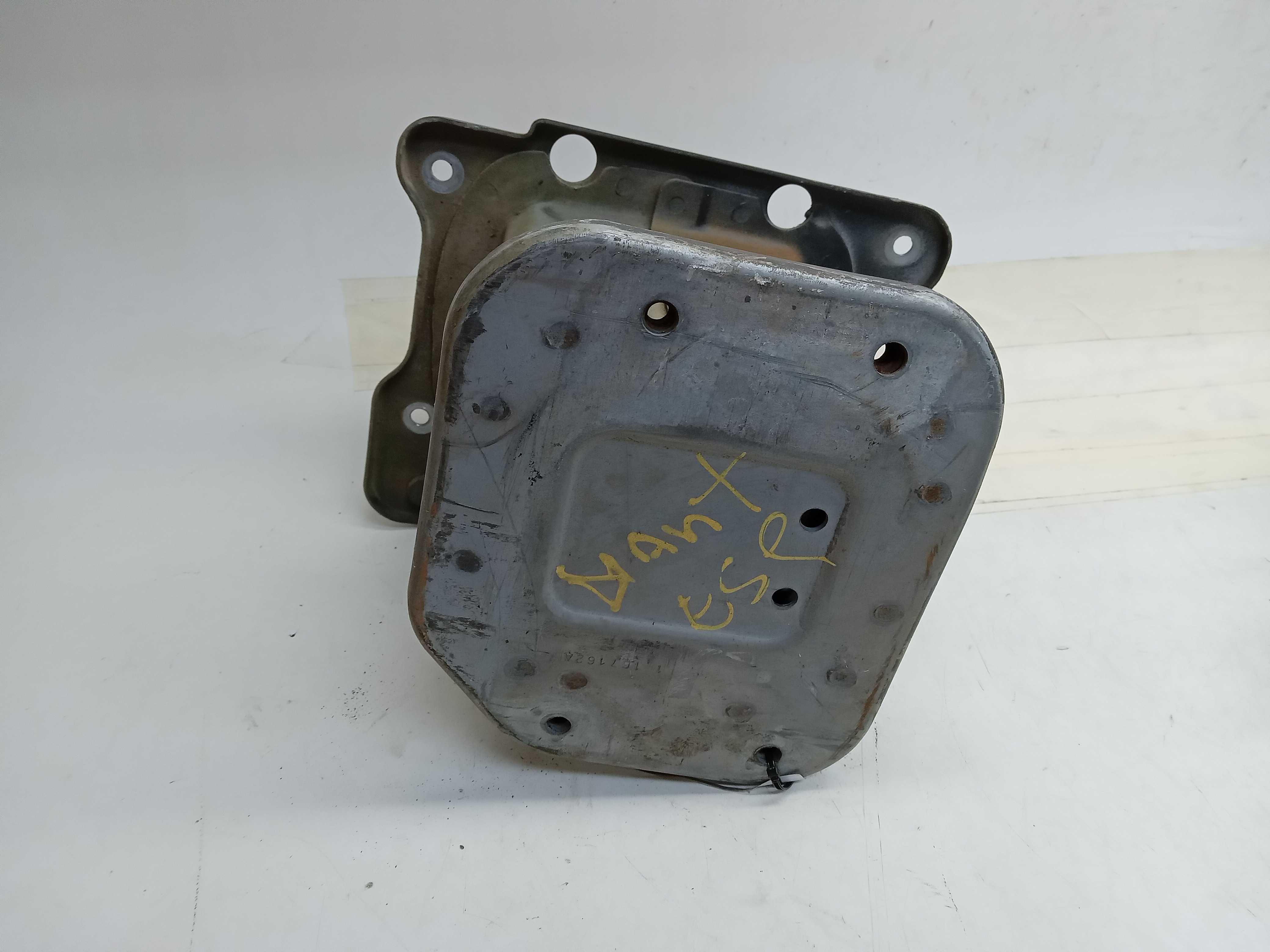 FIXAÇÃO DA ALMA PARACHOQUE DIANTEIRO Chevrolet Captiva 2009 2