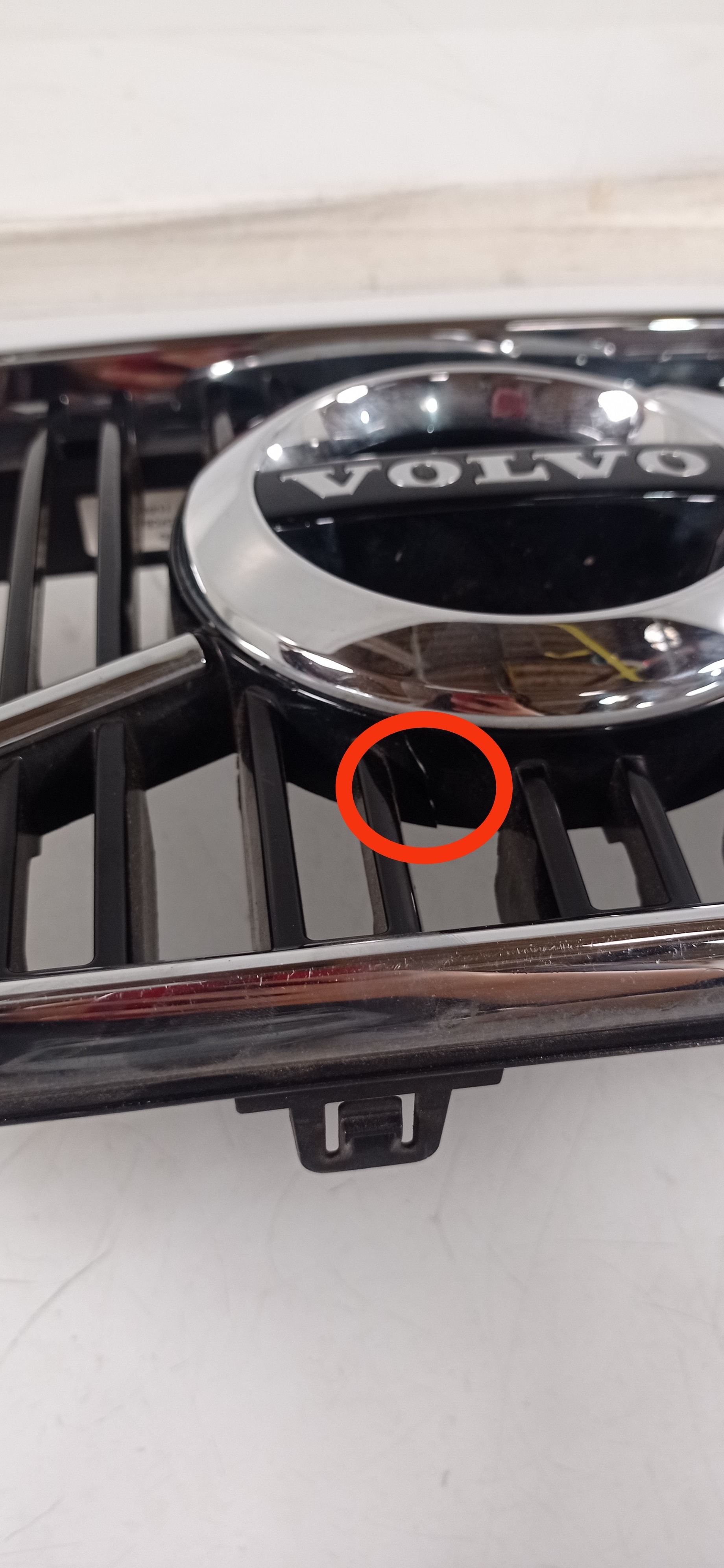 Grade Volvo Xc90 2016 A 2019 Com Detalhe 8