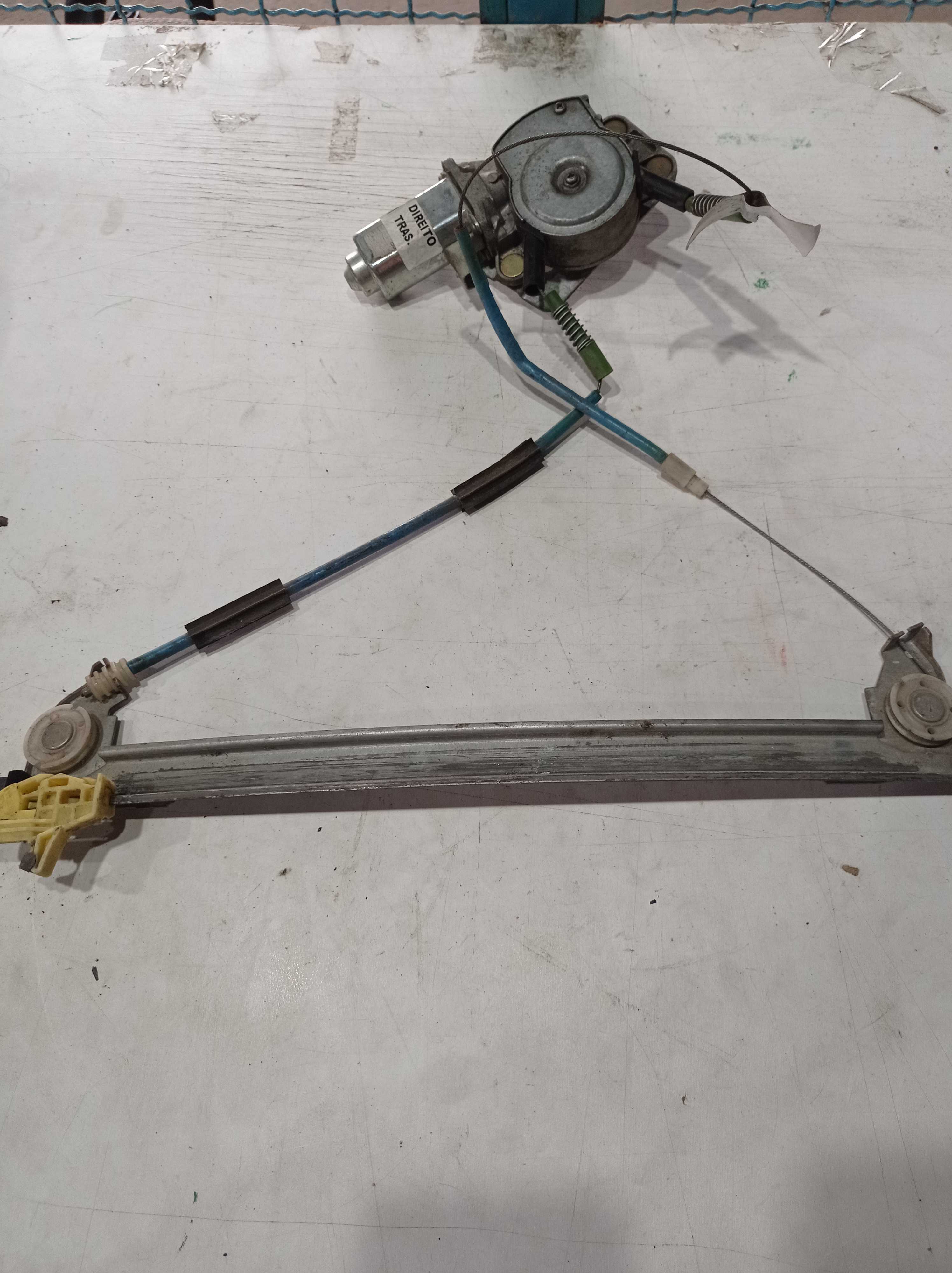 MÁQUINA DE VIDRO TRASEIRA DIREITA CITROEN XSARA PICASSO 2001