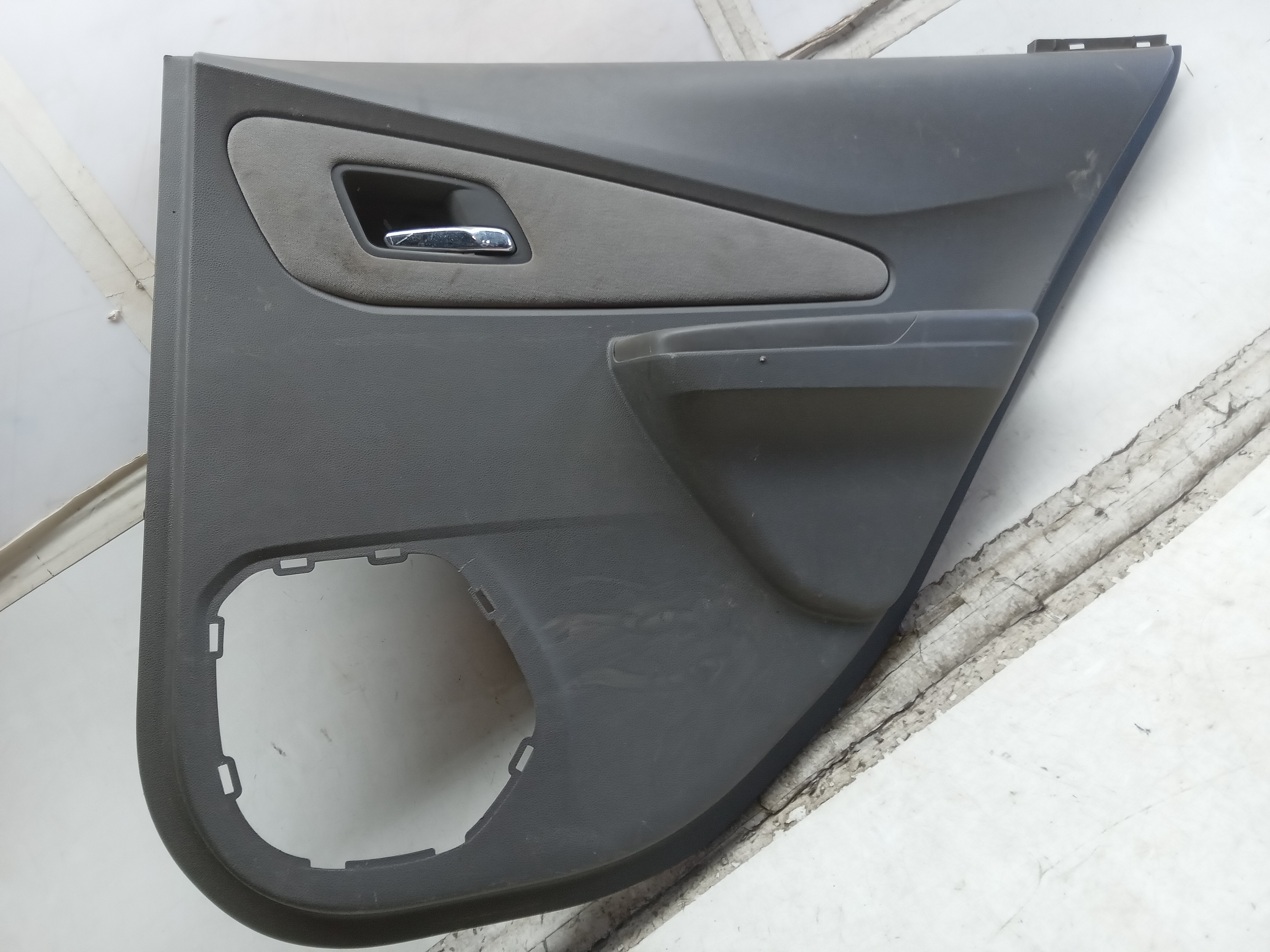FORRO PORTA TRASEIRA DIREITA CHEVROLET COBALT 2013 1