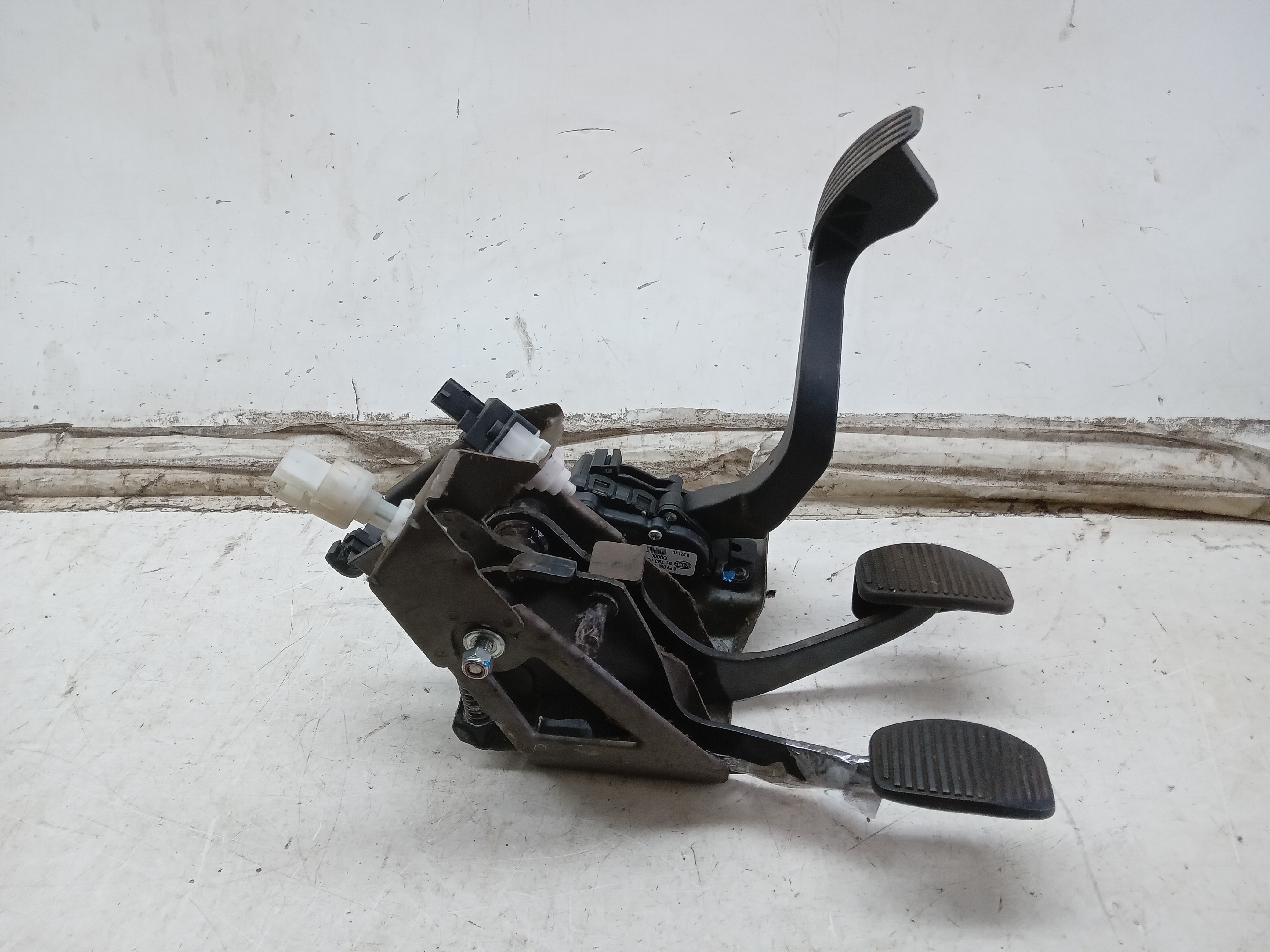 PEDALEIRA PEDAL FREIO EMBREAGEM E ACELERADOR FIAT SIENA 2011 2