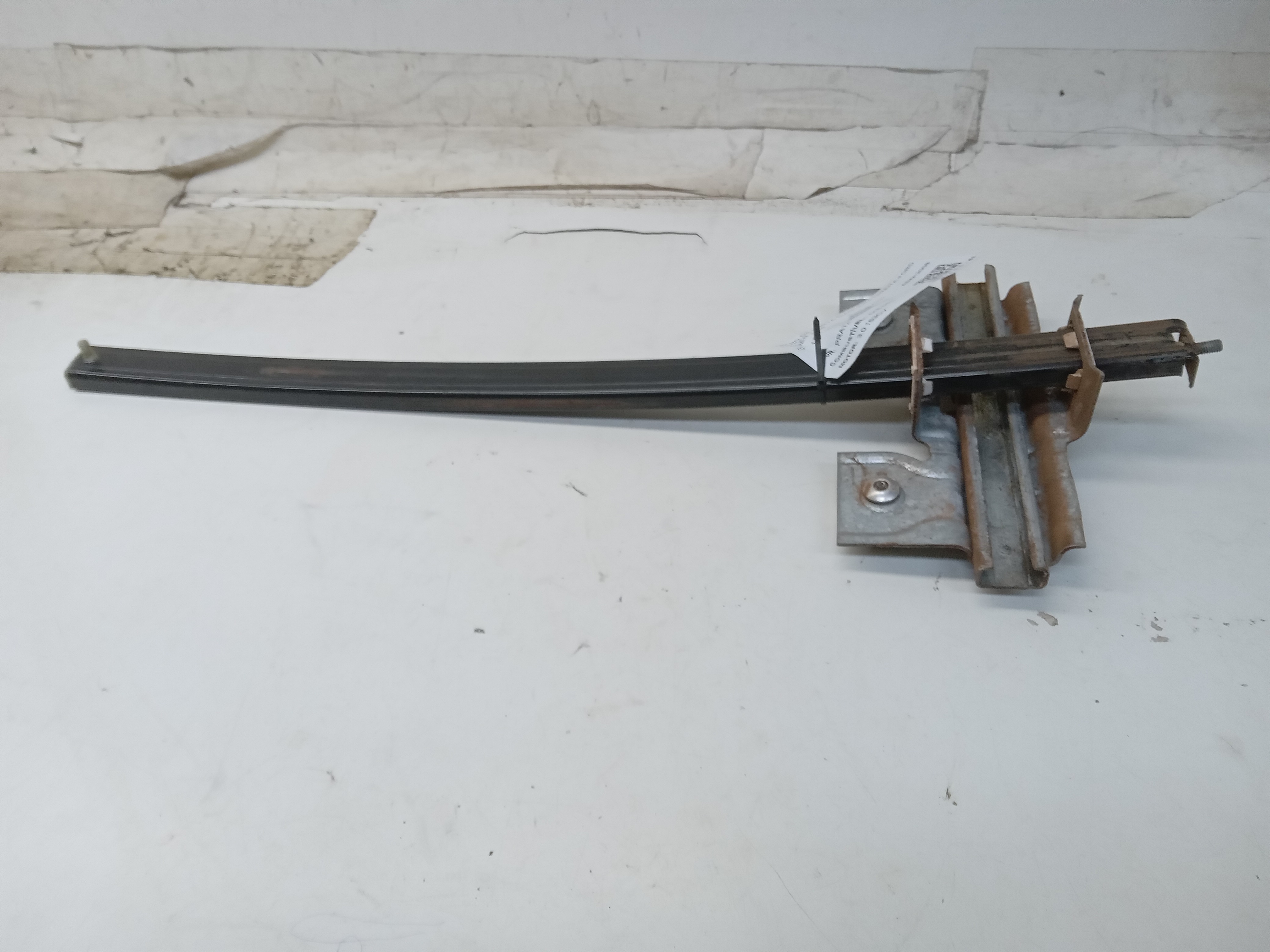 TRILHO DA PORTA DIANTEIRA DIREITA FORD RANGER 2008