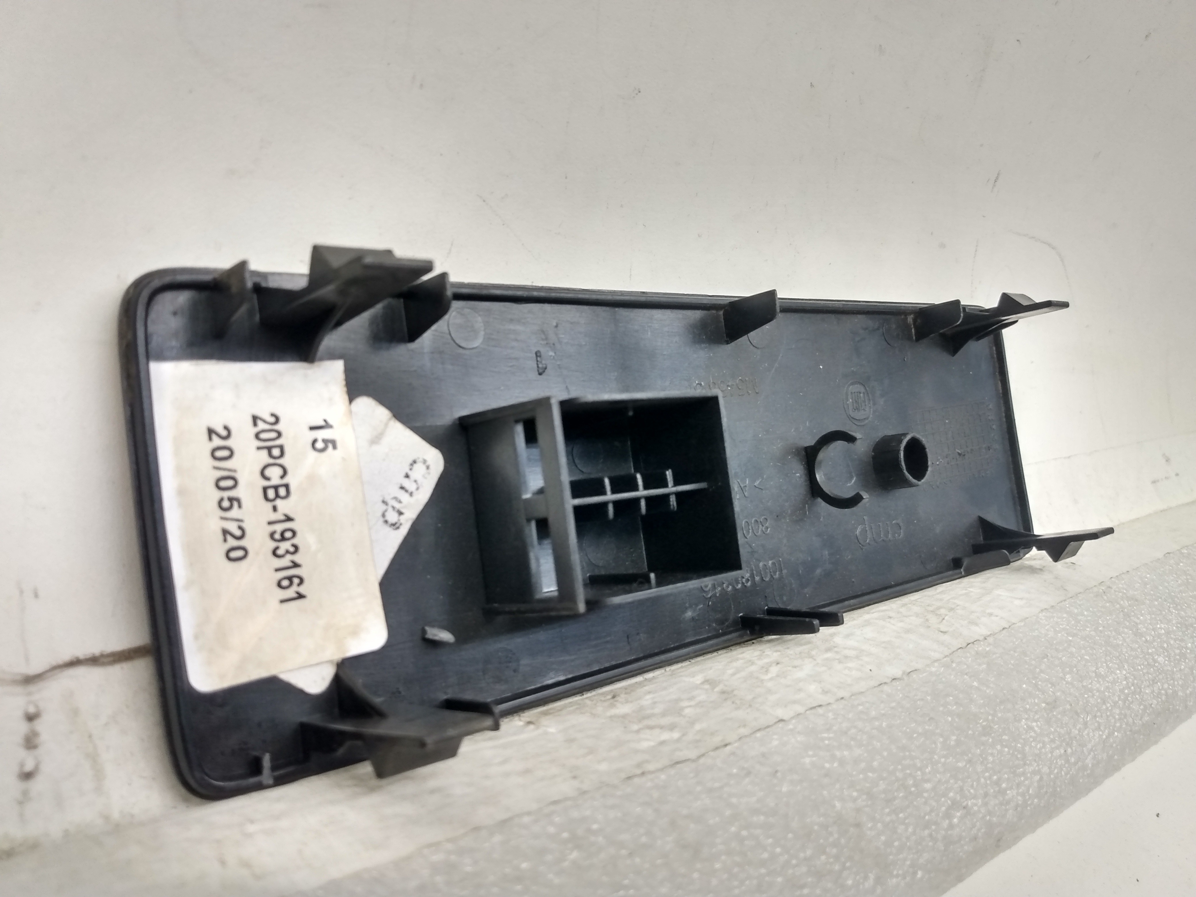 Tampa rádio painel Jeep Renegade 2019 5