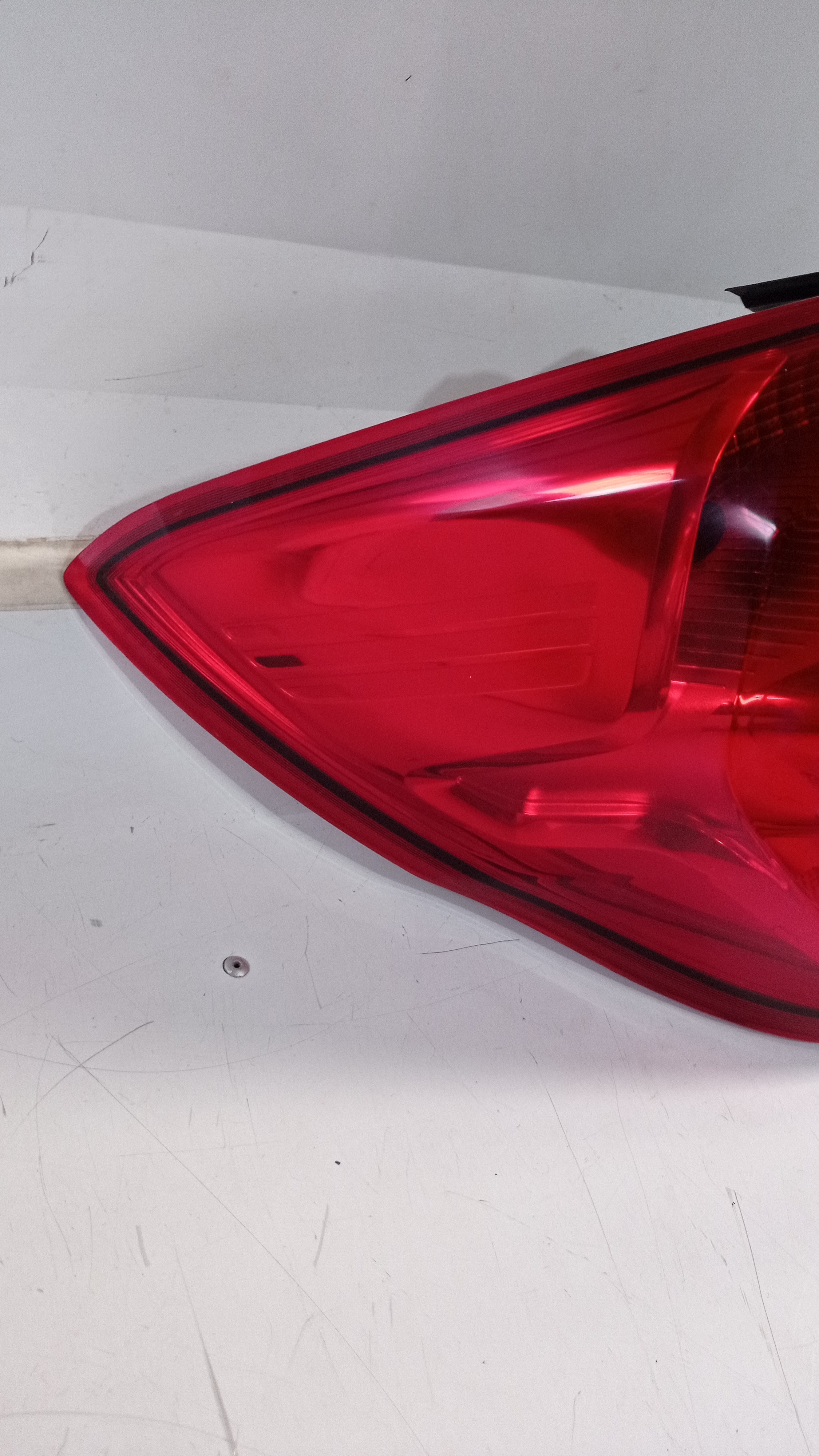 Lanterna Traseira Esquerda Ford Ka Hatch 2014 A 2018 P Recu 4