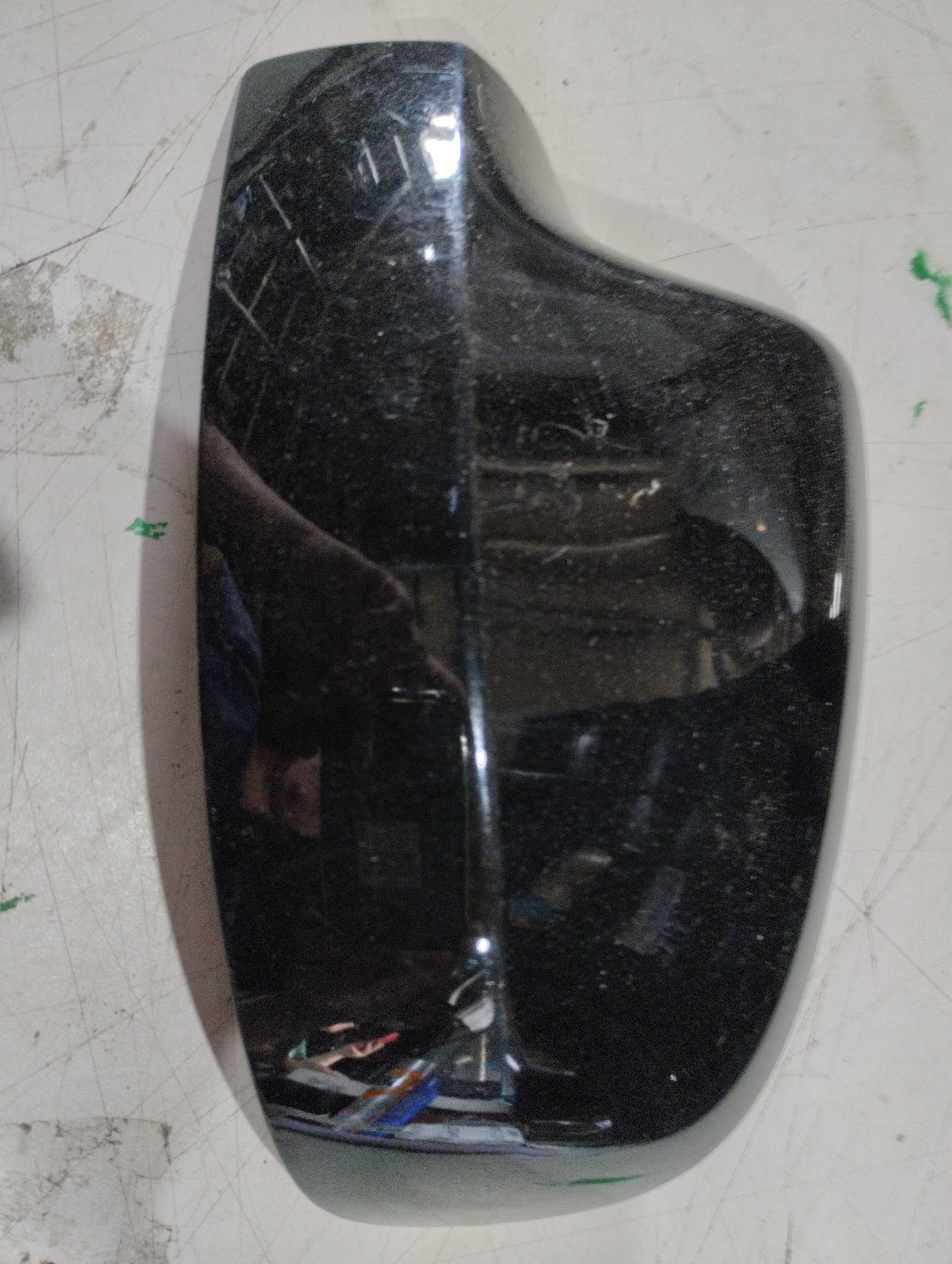 Capa retrovisor esquerdo Renault Sandero Duster 1