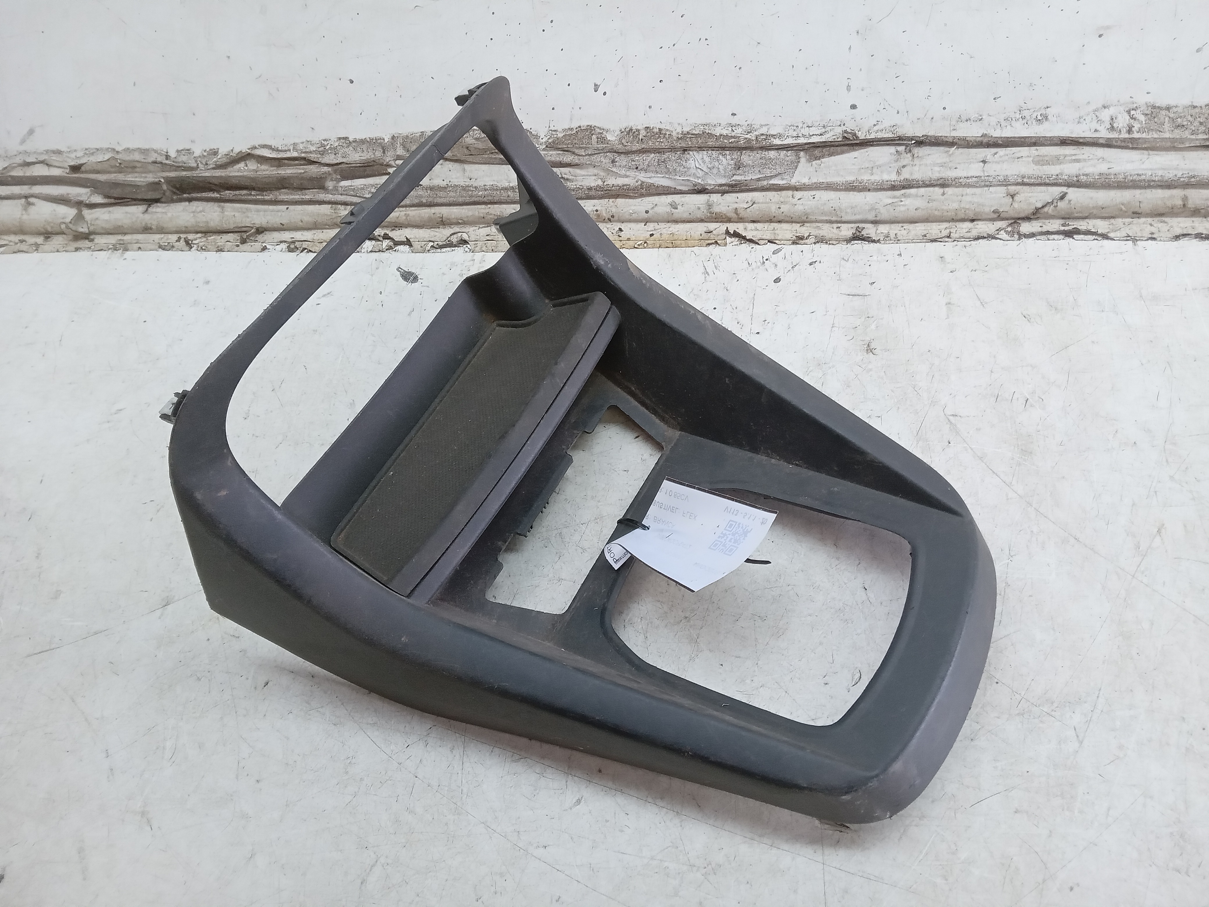 MOLDURA CONSOLE CENTRAL Ford Ka 2019 1