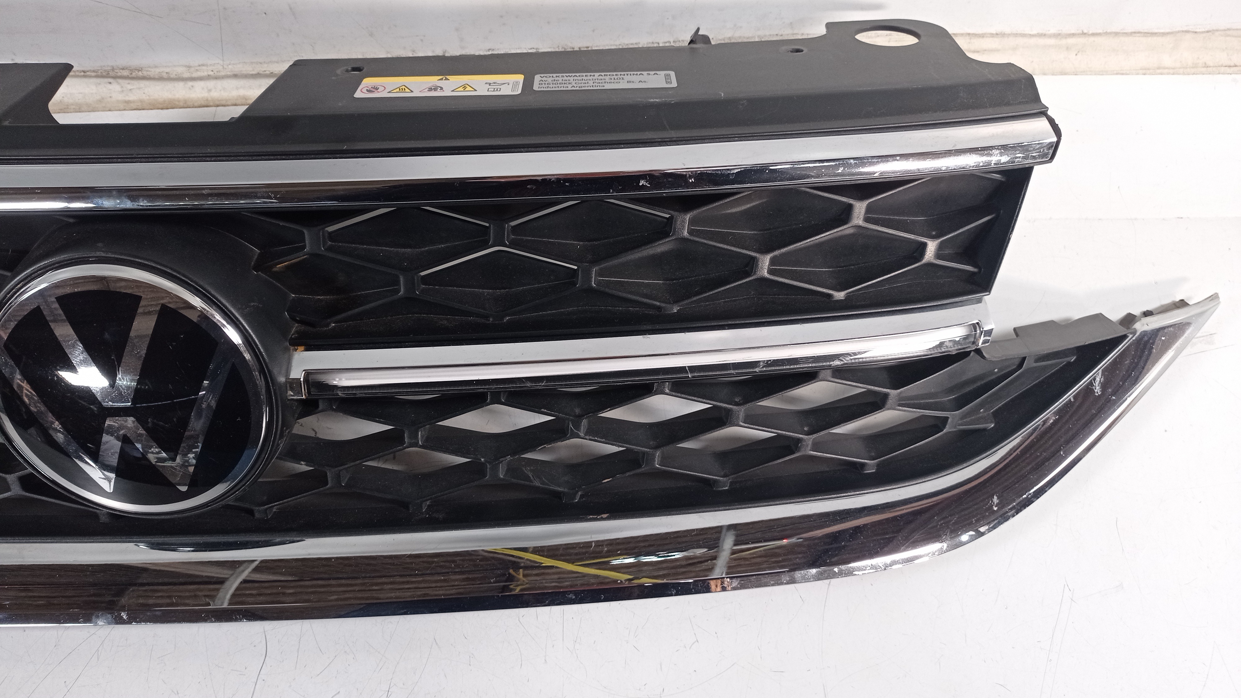 Grade Dianteira Volkswagen Taos 2022 Orig Para Recuperar 4