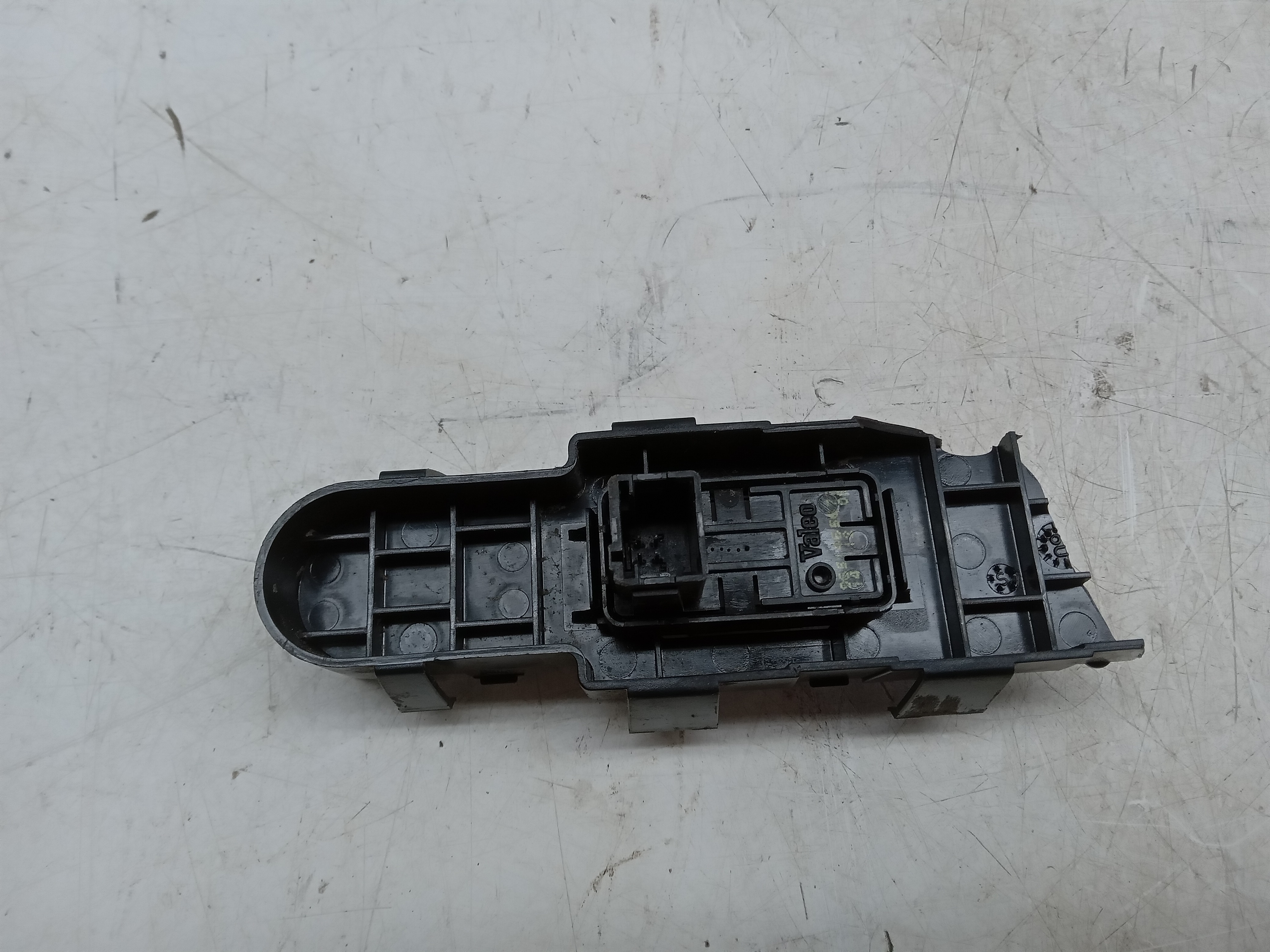 BOTÃO VIDRO ELÉTRICO PORTA DIANT LD Citroën C4 2010 2