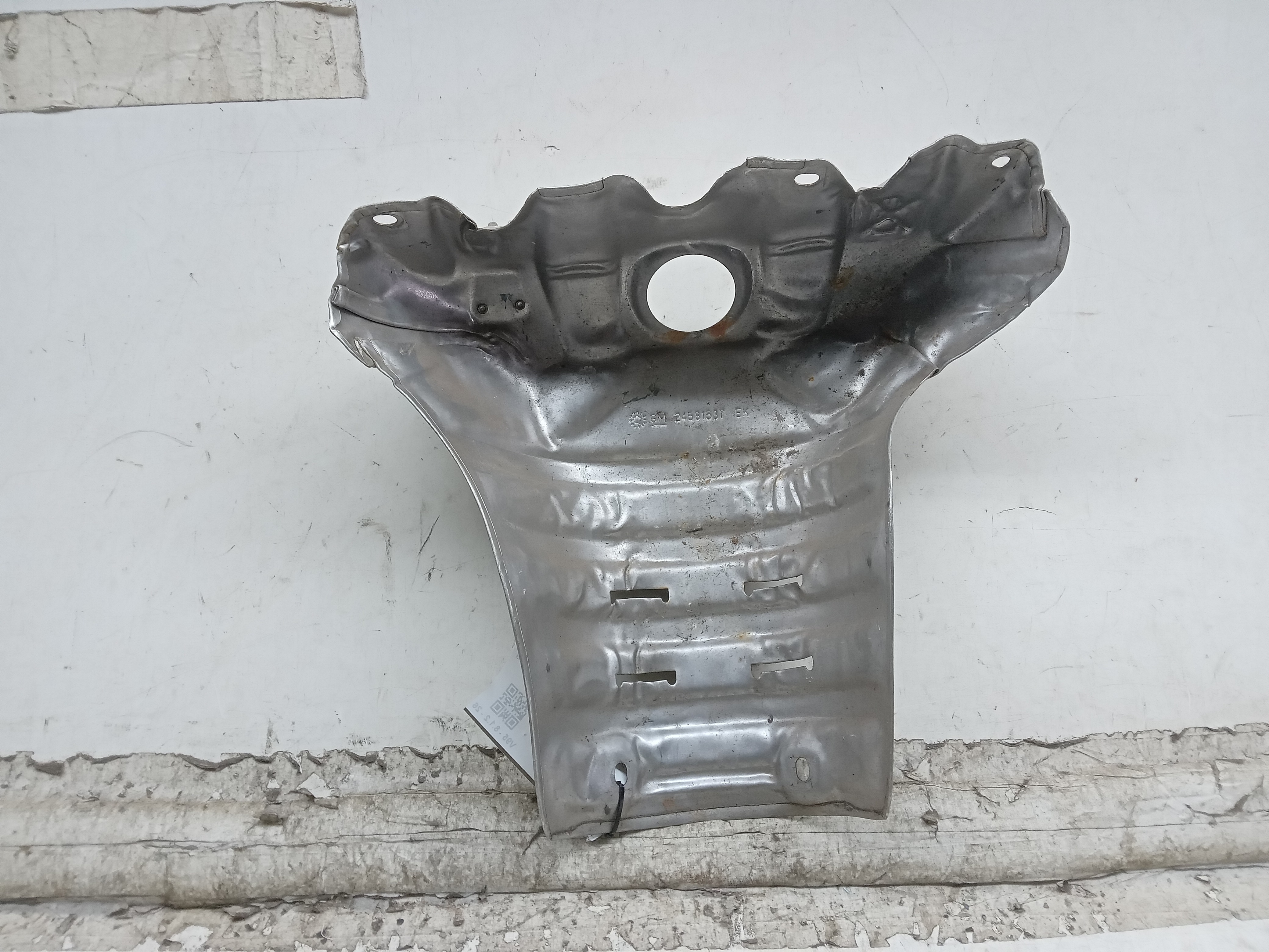 DEFLETOR DE CALOR DO ESCAPE CHEVROLET PRISMA 2018 2