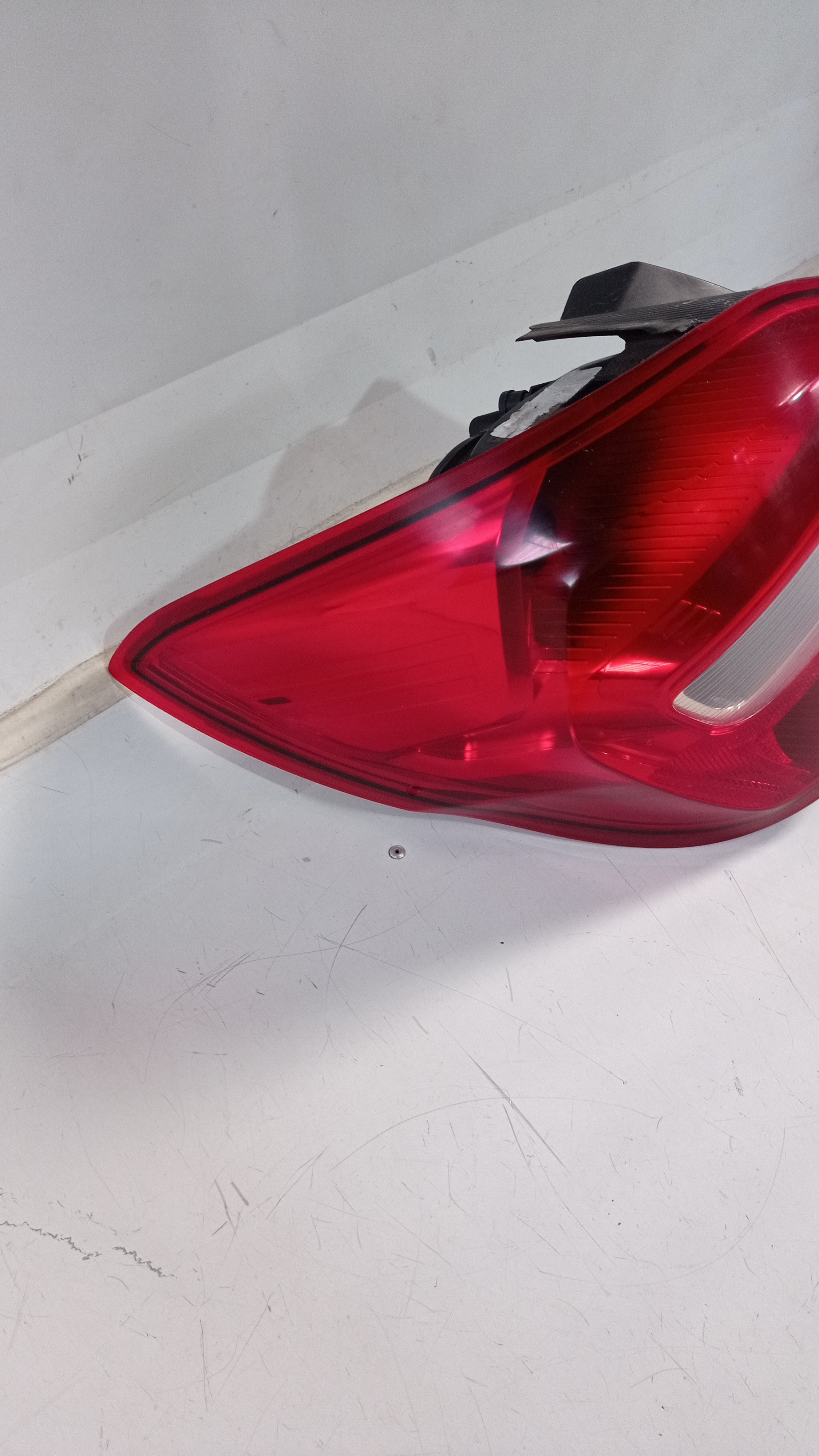Lanterna Traseira Esquerda Ford Ka Hatch 2014 A 2018 P Recu 3