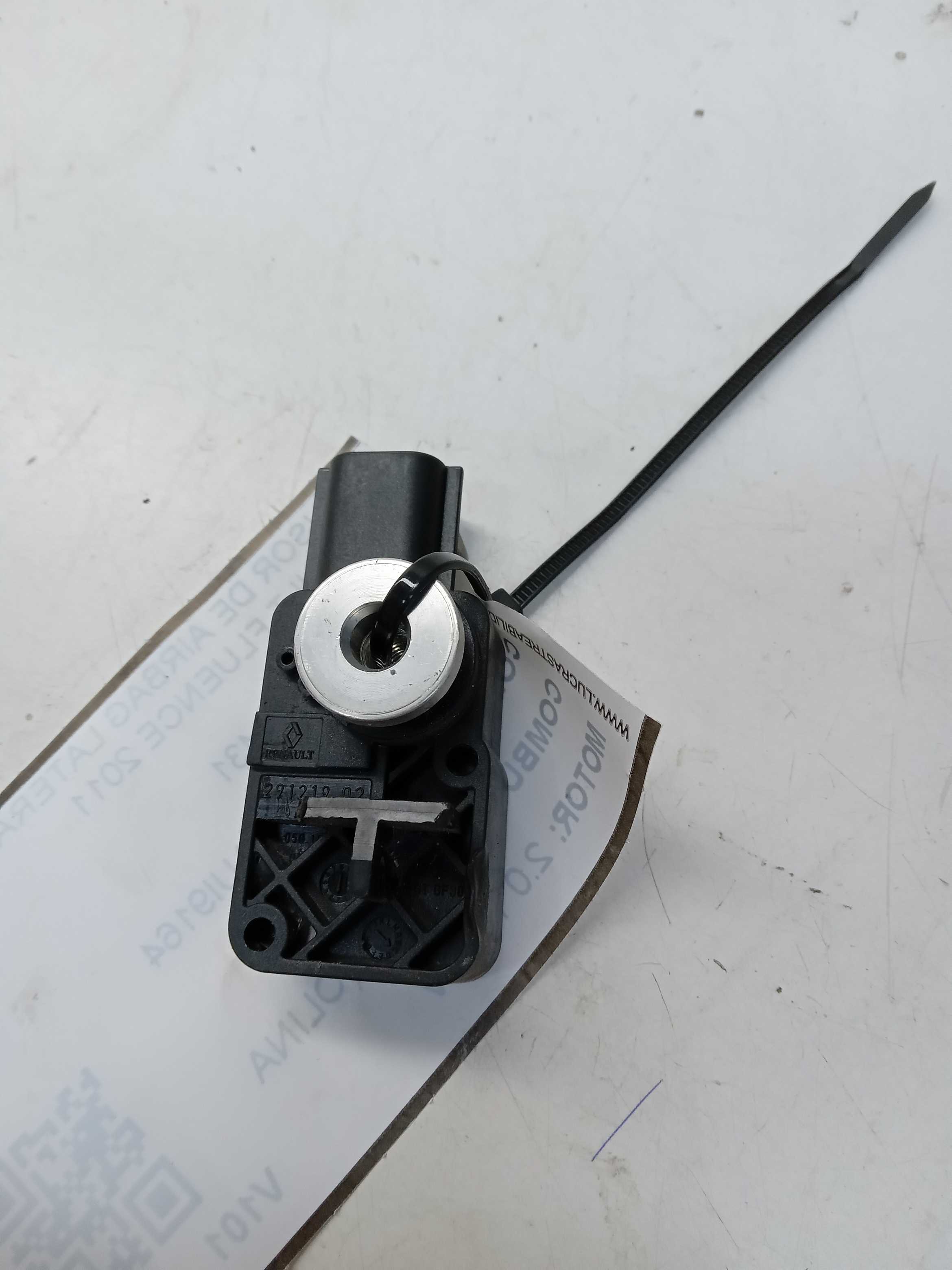 SENSOR DE AIRBAG LATERAL ESQUERDO RENAULT FLUENCE 2011