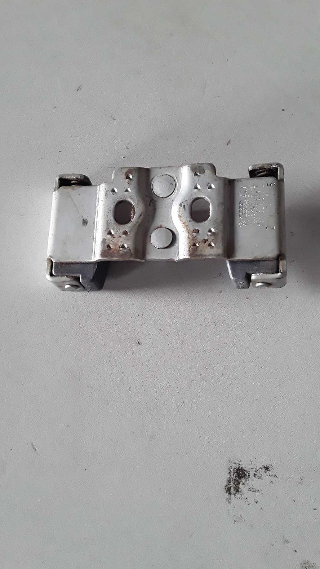 Batente Tampa Traseira Vw Fox Gol Space Fox 5z6827517c