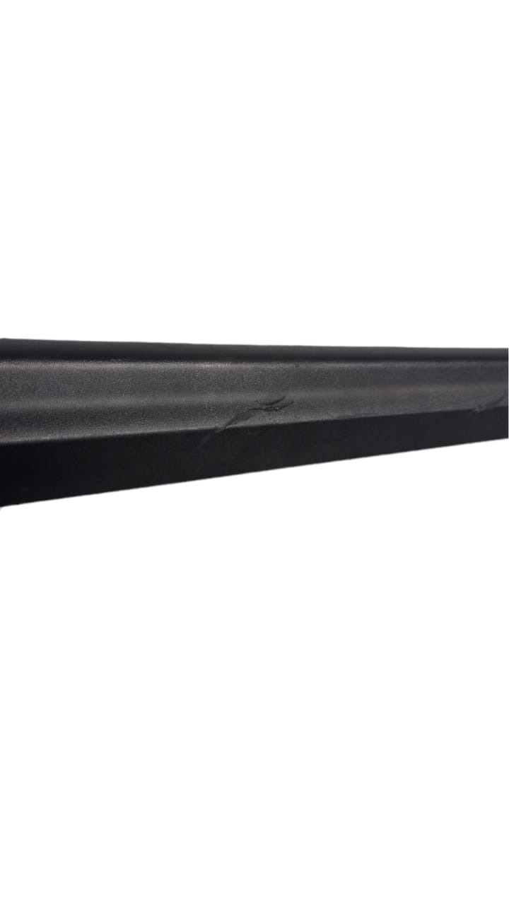 Moldura Friso Porta Dianteira Direita Gm Onix 2016 A 2018 9