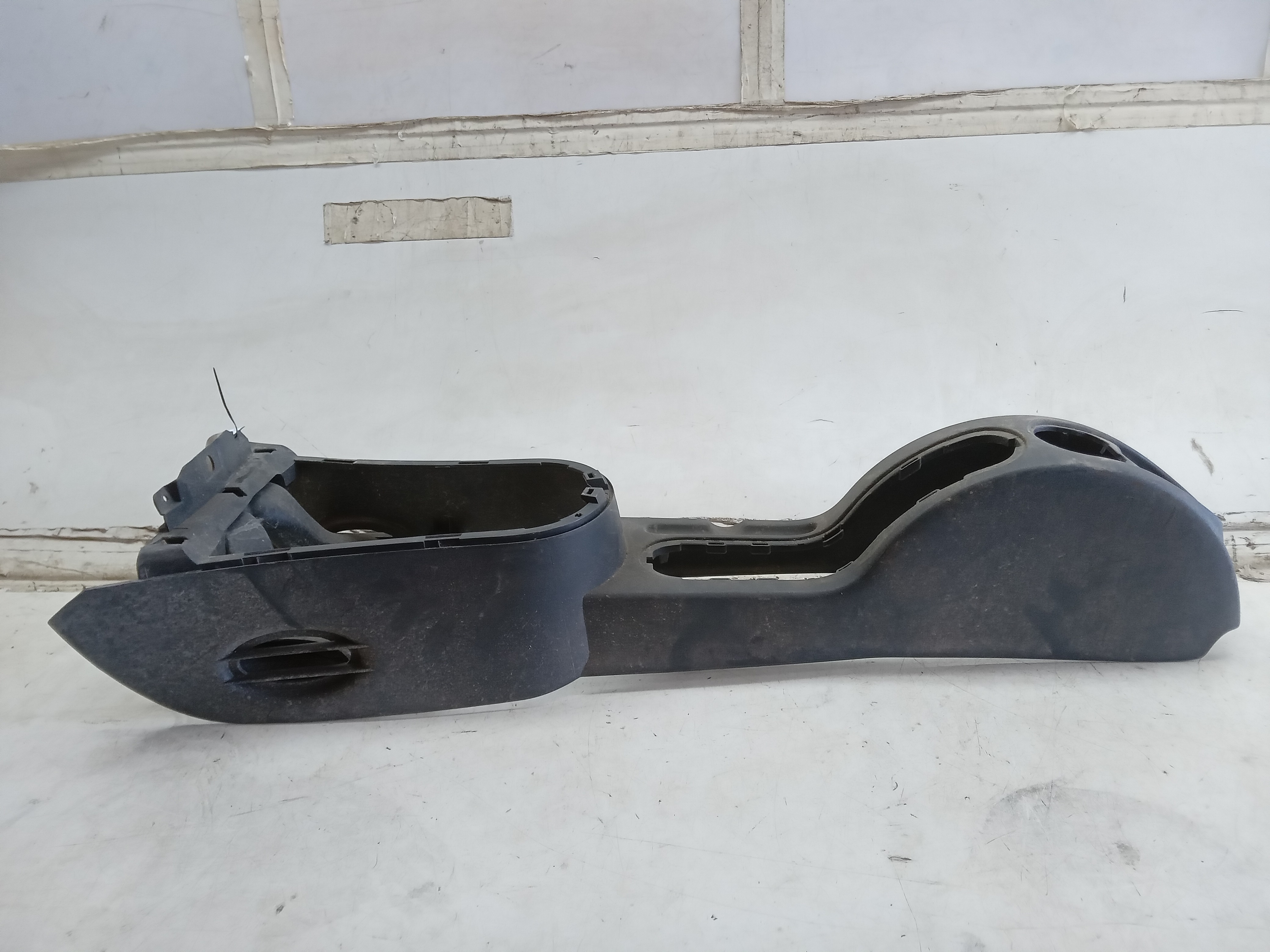 CONSOLE CENTRAL CITROEN C3 2009 1