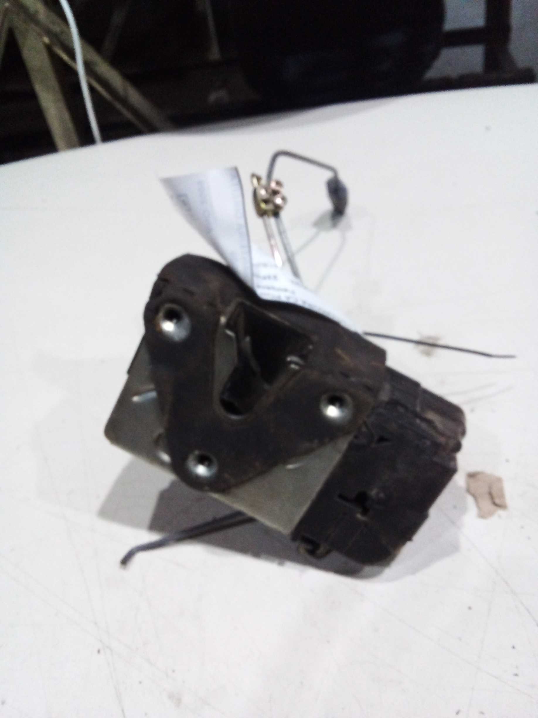 FECHADURA DA PORTA DIANTEIRA DIREITA Peugeot 206 2009  pp307