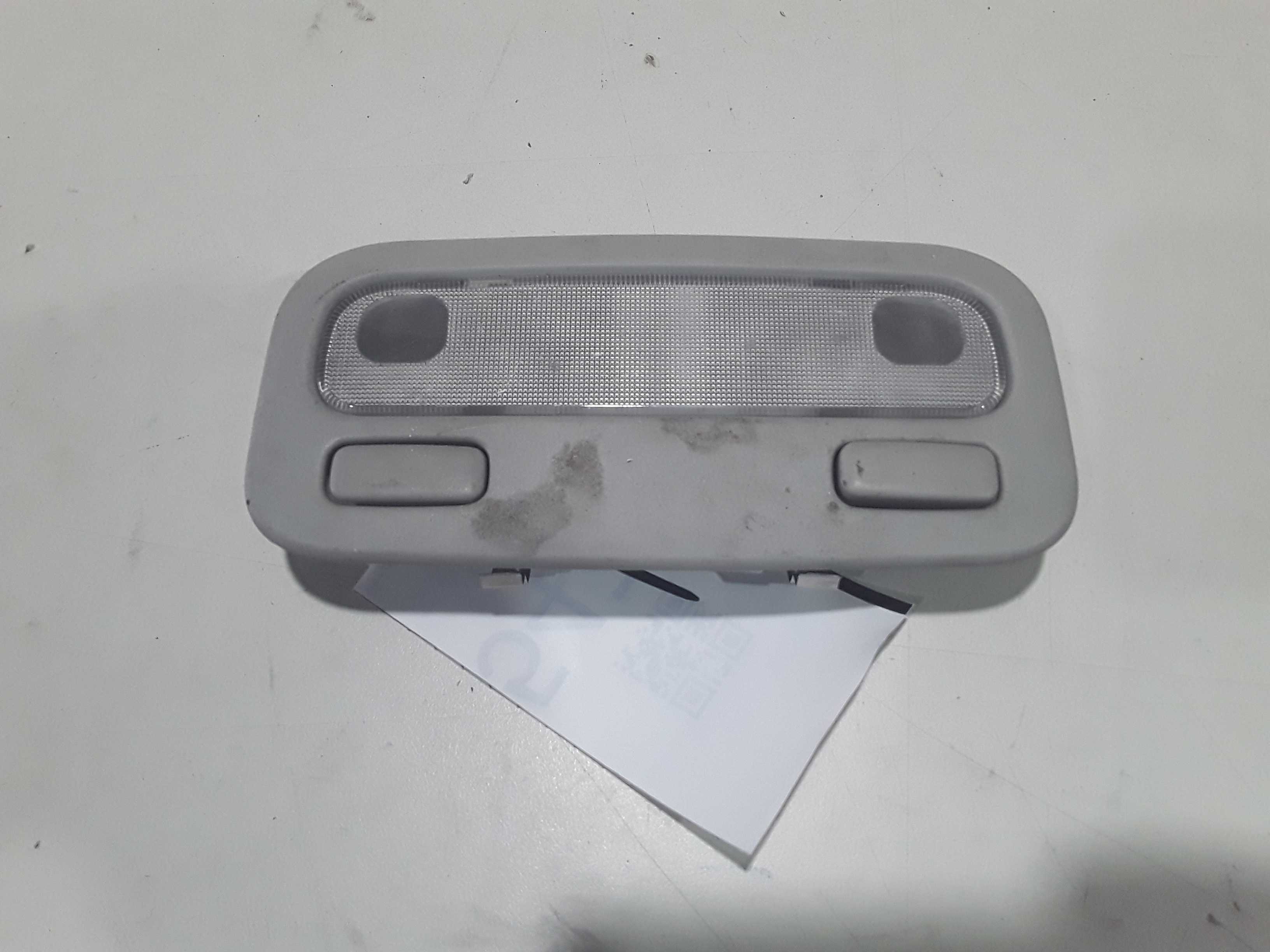 LUZ CORTESIA TETO TOYOTA COROLLA 2005 1