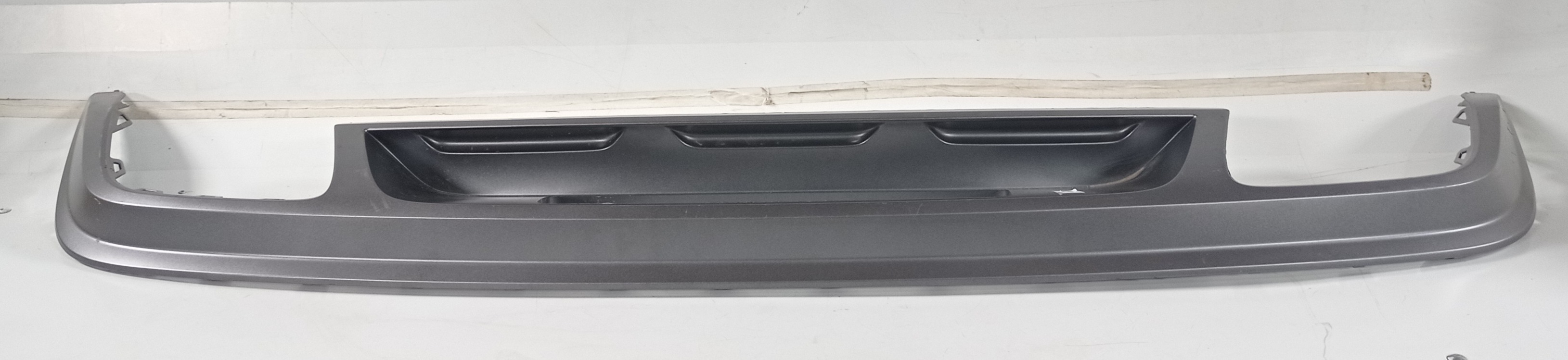 Moldura Spoiler Parachoque Traseiro Tiguan 2018 2020