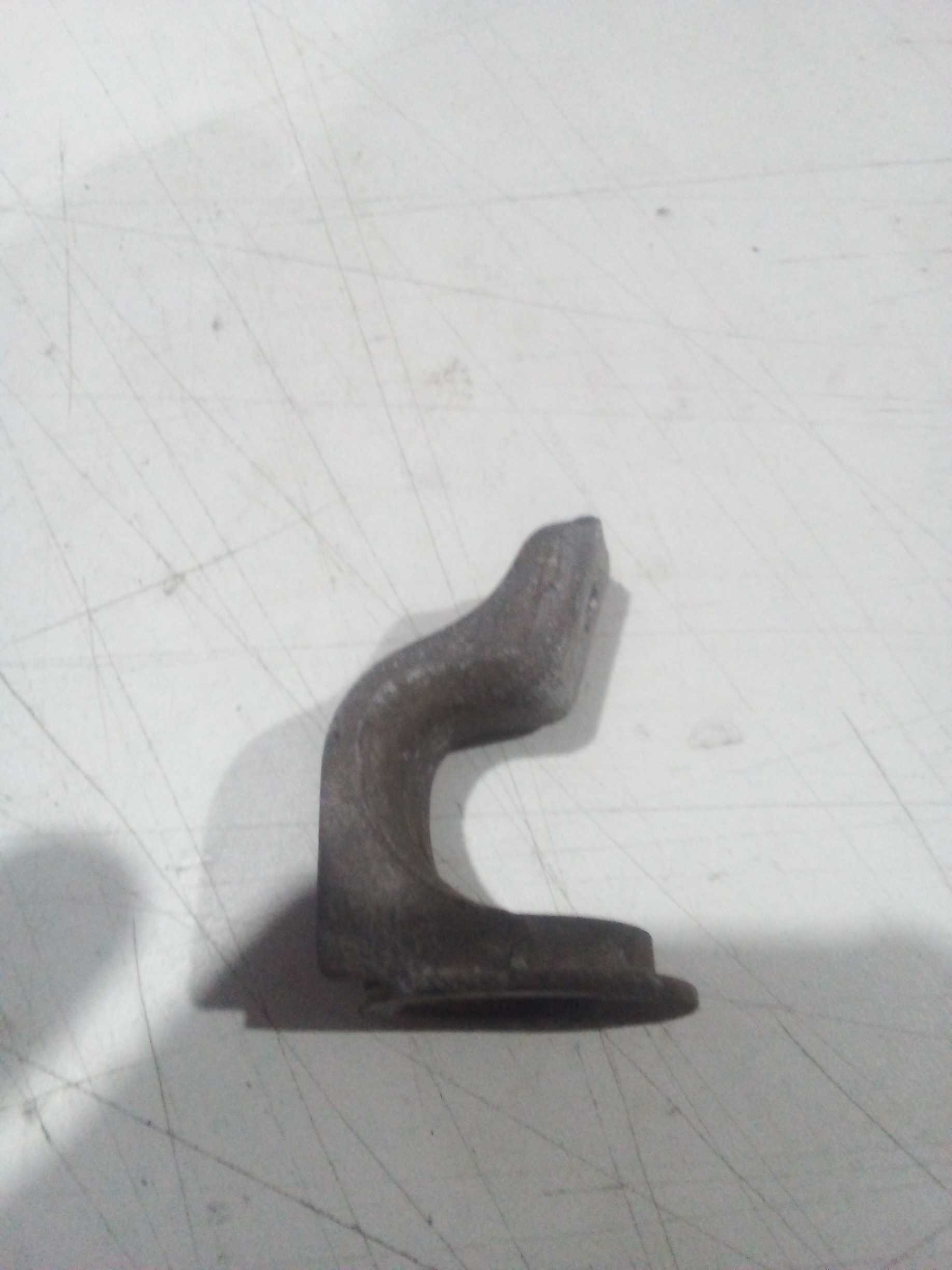 SUPORTE DO SUPERIOR ESQUERDO RADIADOR 1 Corsa 2001