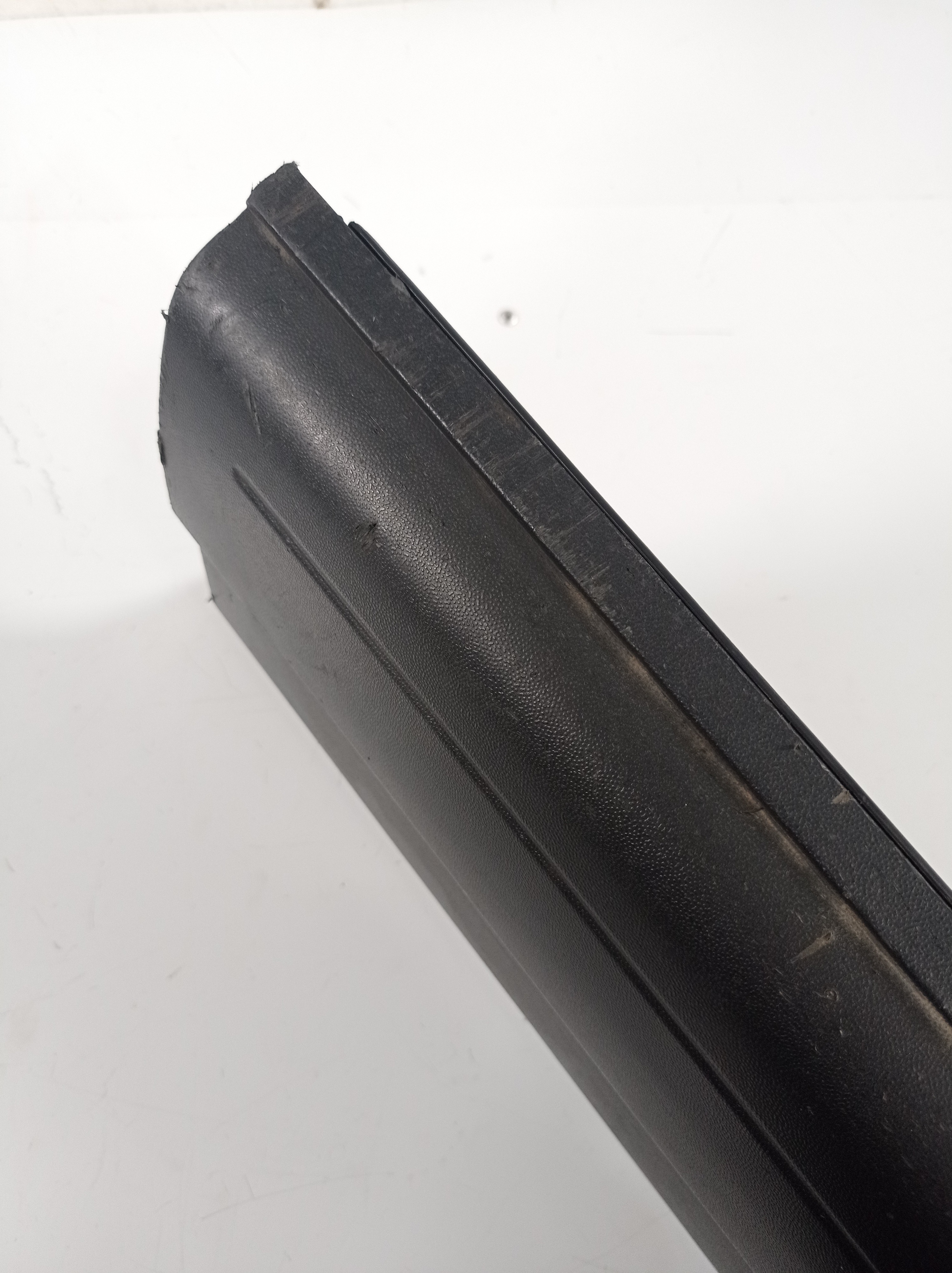 5n0854939a Friso Porta Diant Esq Vw Tiguan 2009 A 2012 4