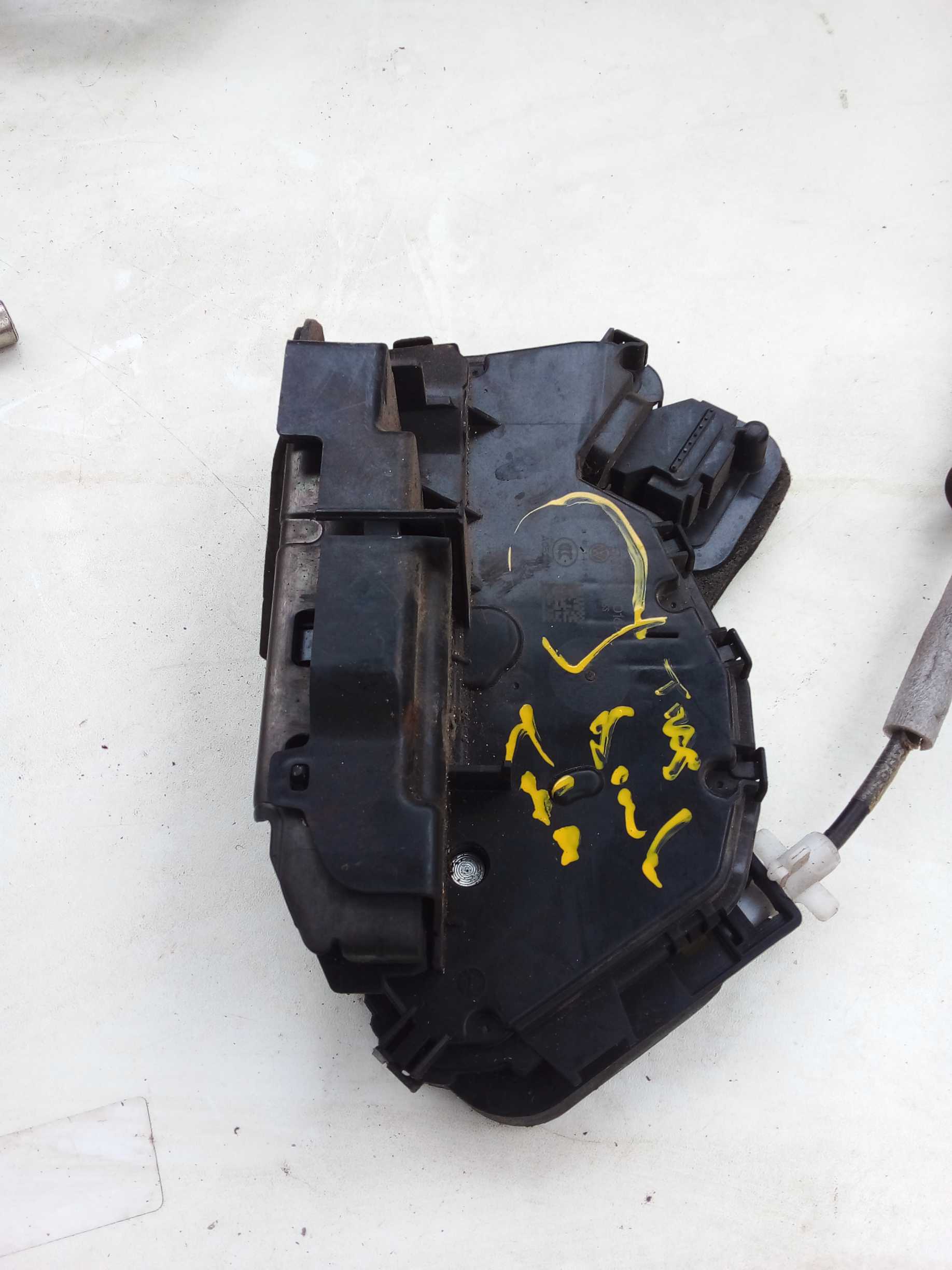 FECHADURA PORTA TRAS. DIREITA JETTA TIGUAN 2017 5MM.839.016