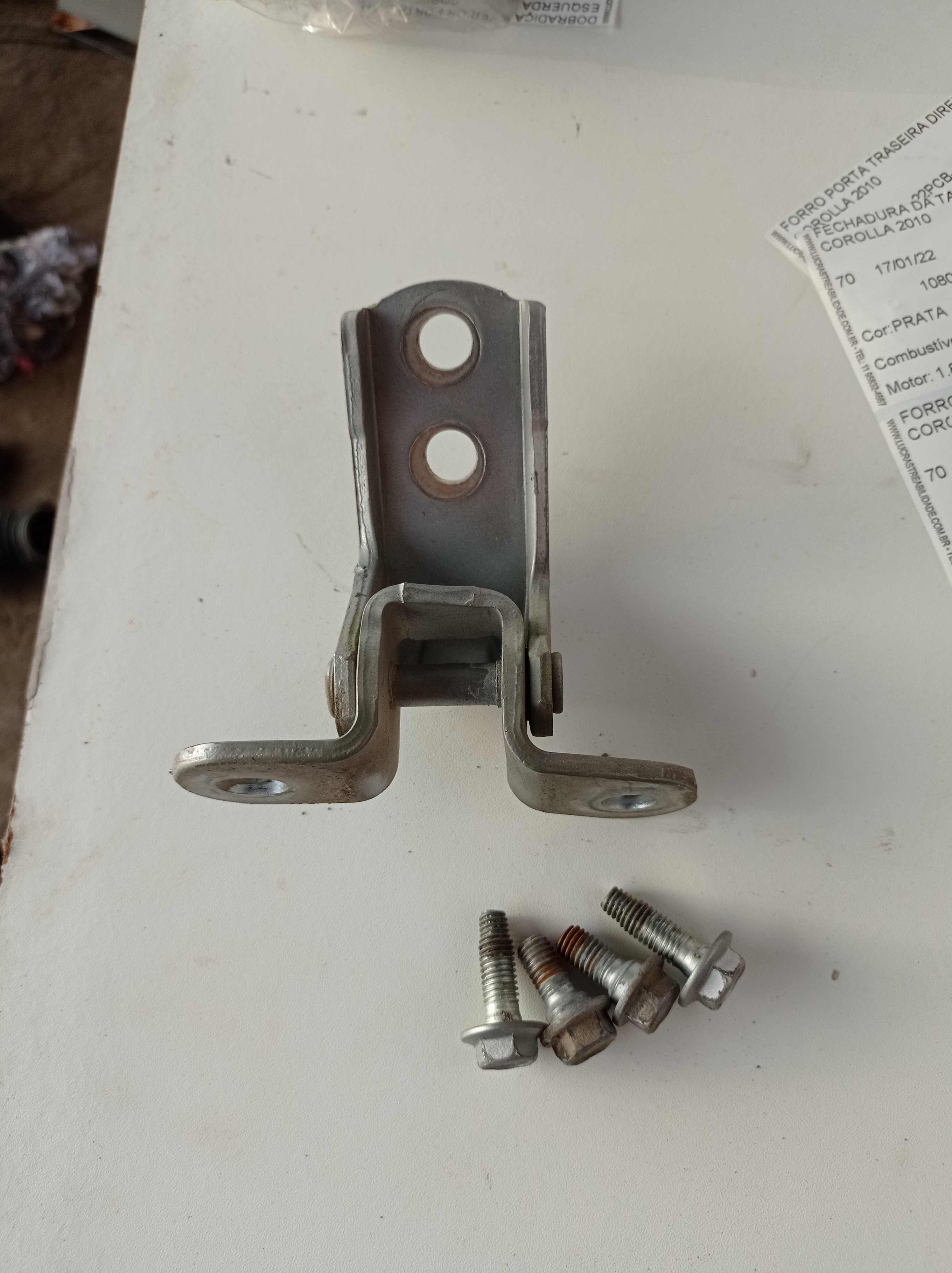 DOBRADIÇA SUPERIOR PORTA DIANT LE TOYOTA COROLLA 2010 1