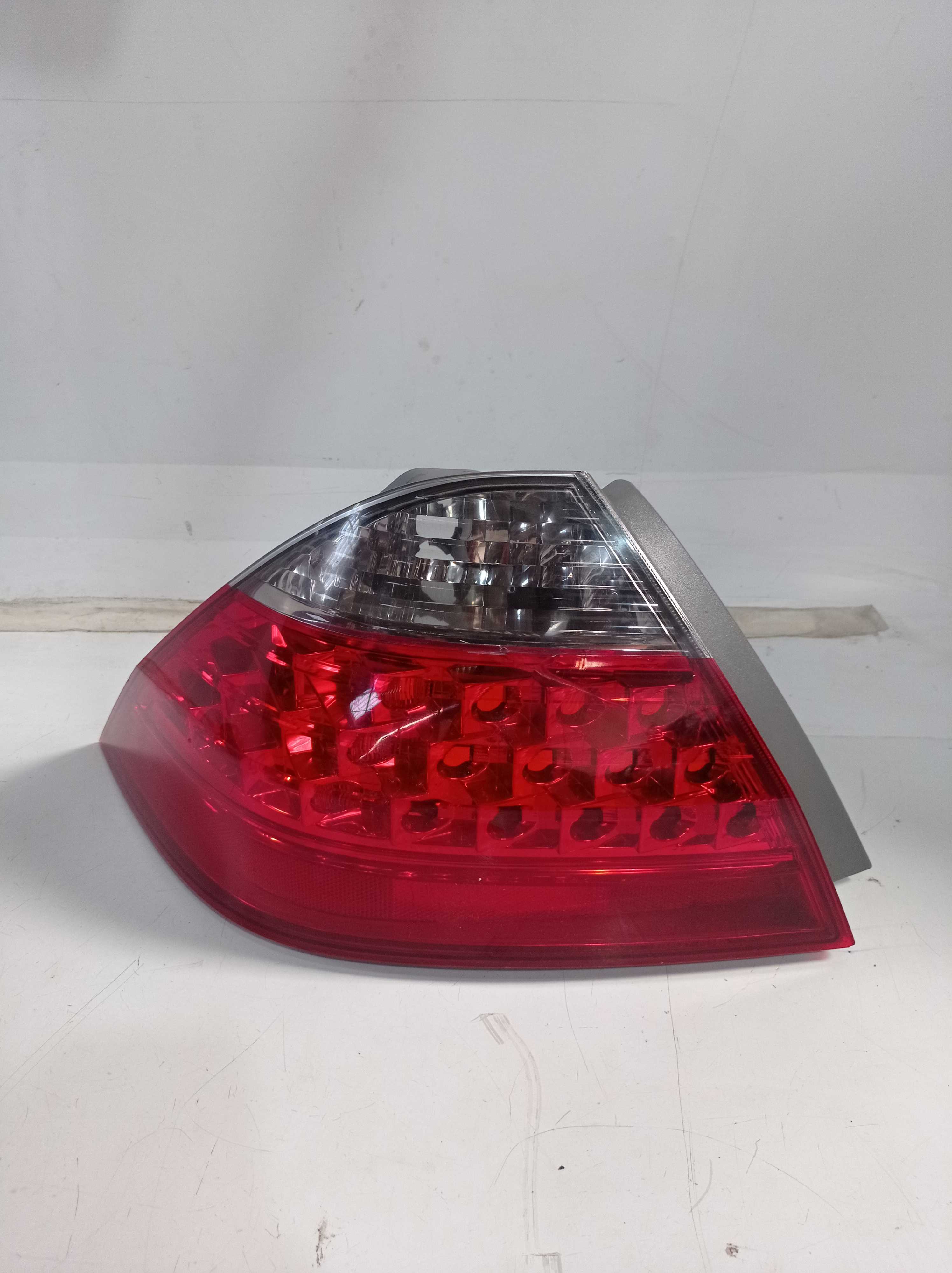 LANTERNA TRASEIRA ESQUERDA HONDA ACCORD 2005 1