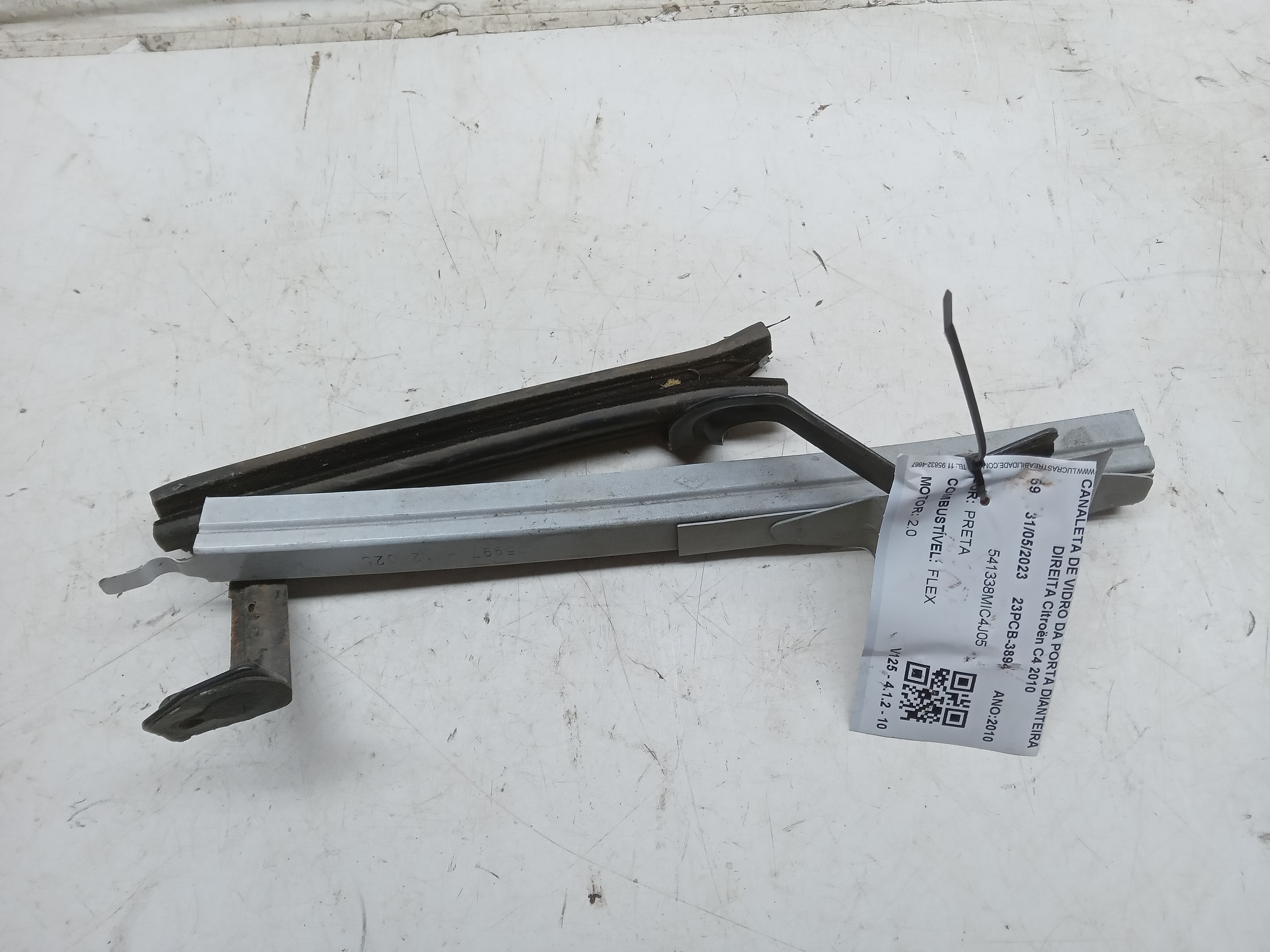 CANALETA GUIA VIDRO PORTA DIANT LD Citroën C4 2010