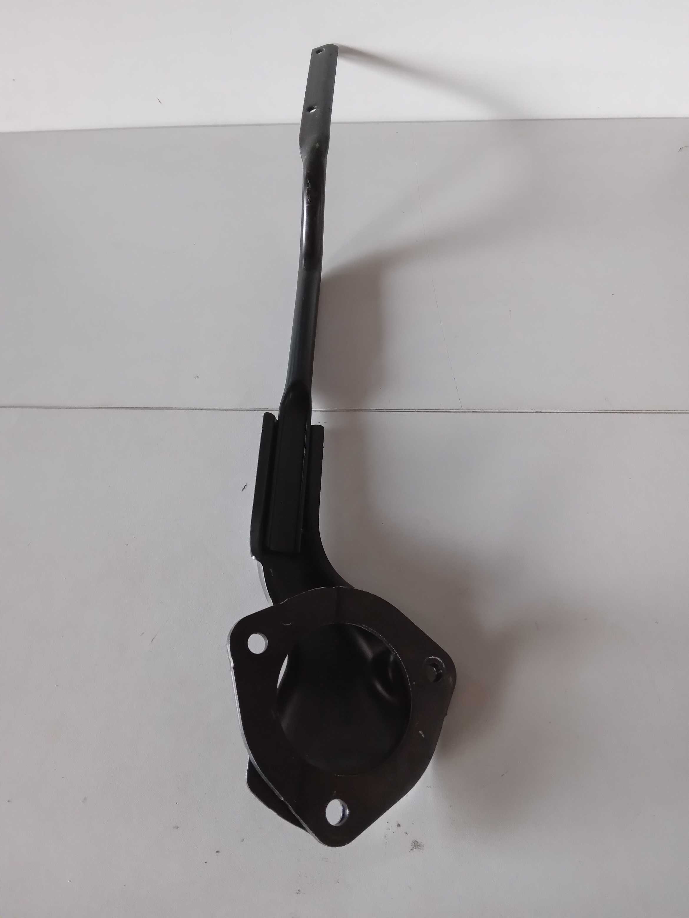 Suporte Do Paralama Esq Ford Focus 2013 3m5111009ae 2