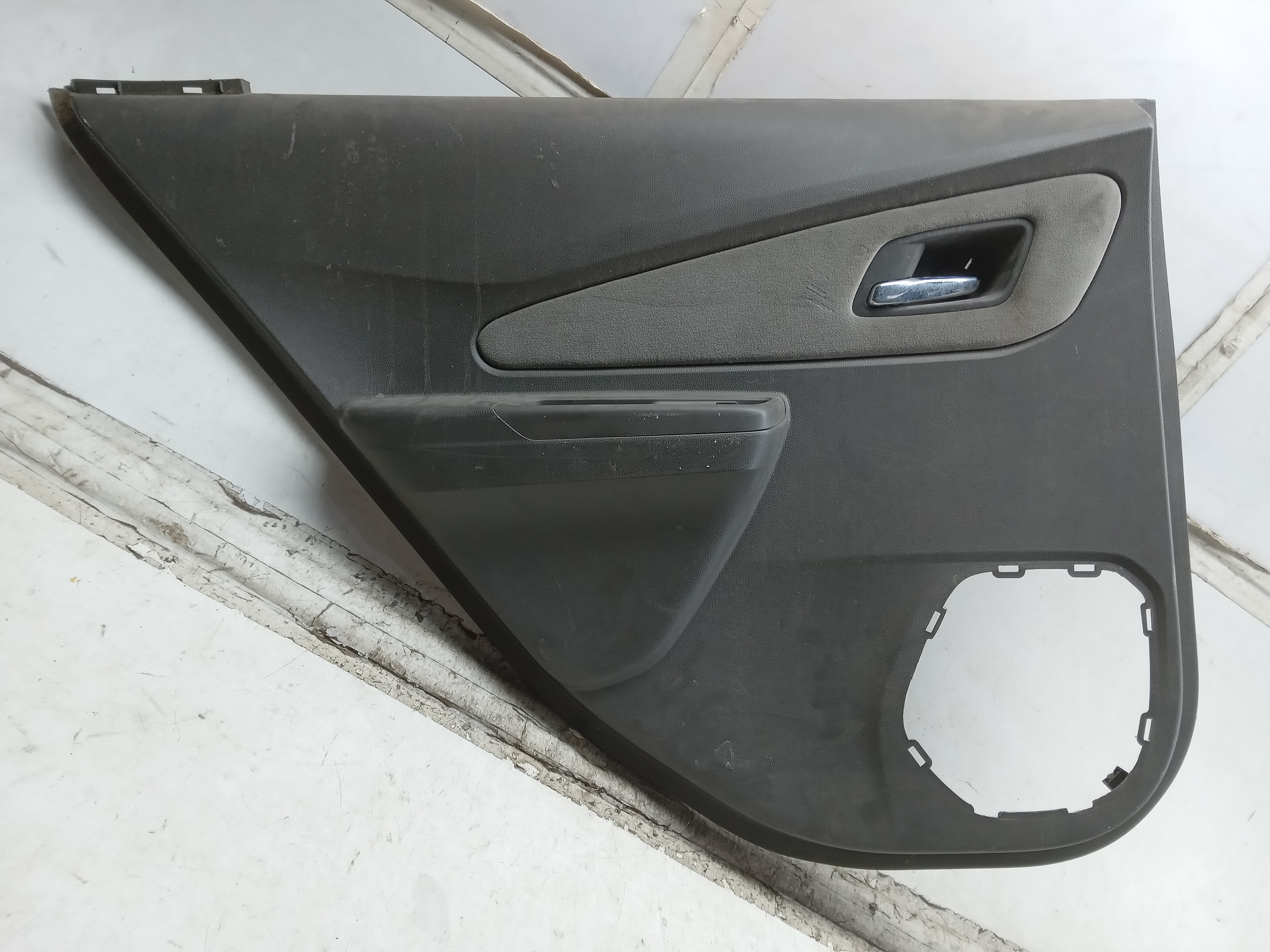 FORRO PORTA TRASEIRA ESQUERDA CHEVROLET COBALT 2013 1