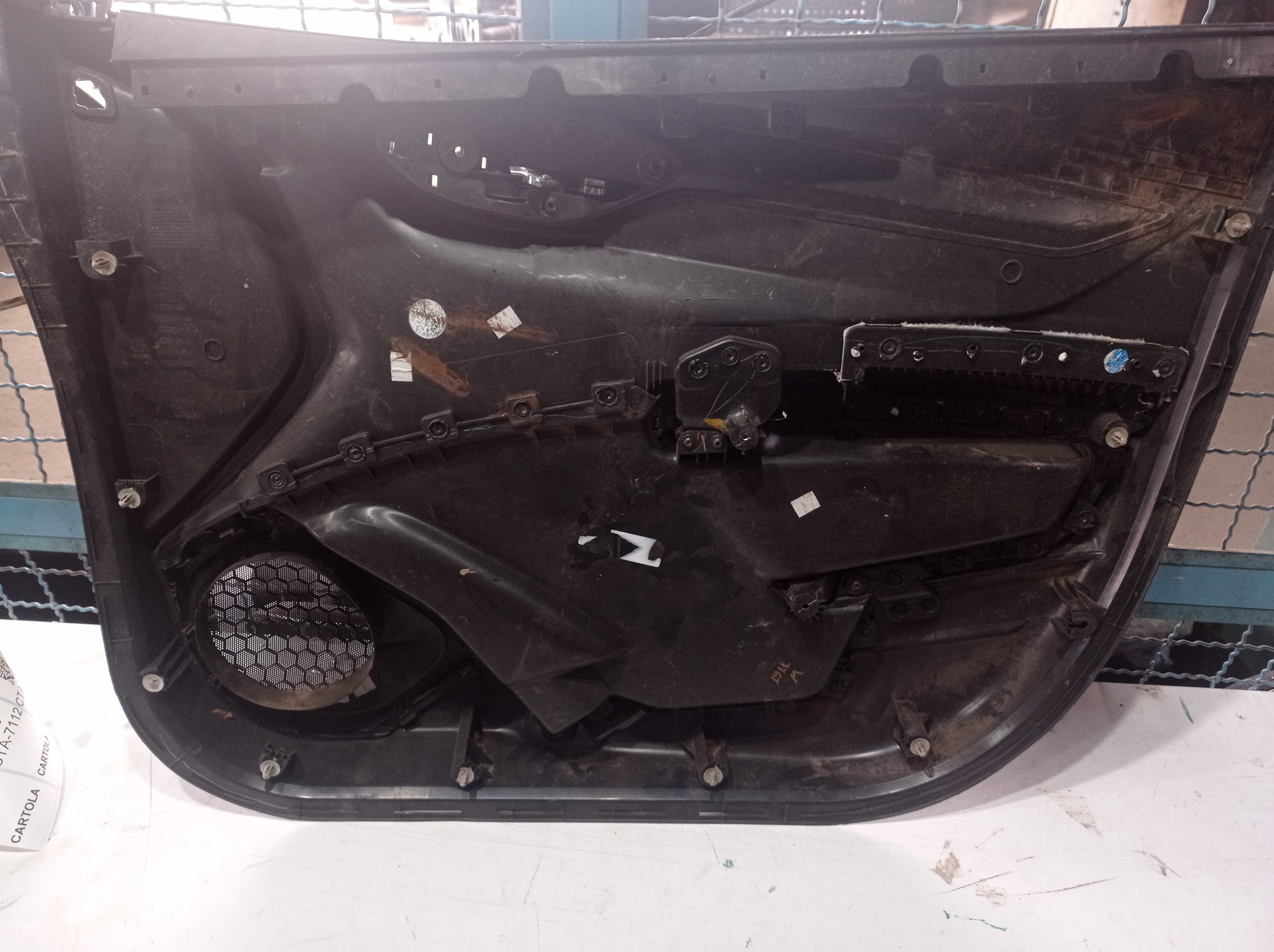 FORRO PORTA DIANTEIRA LE GM ONIX 2013 2