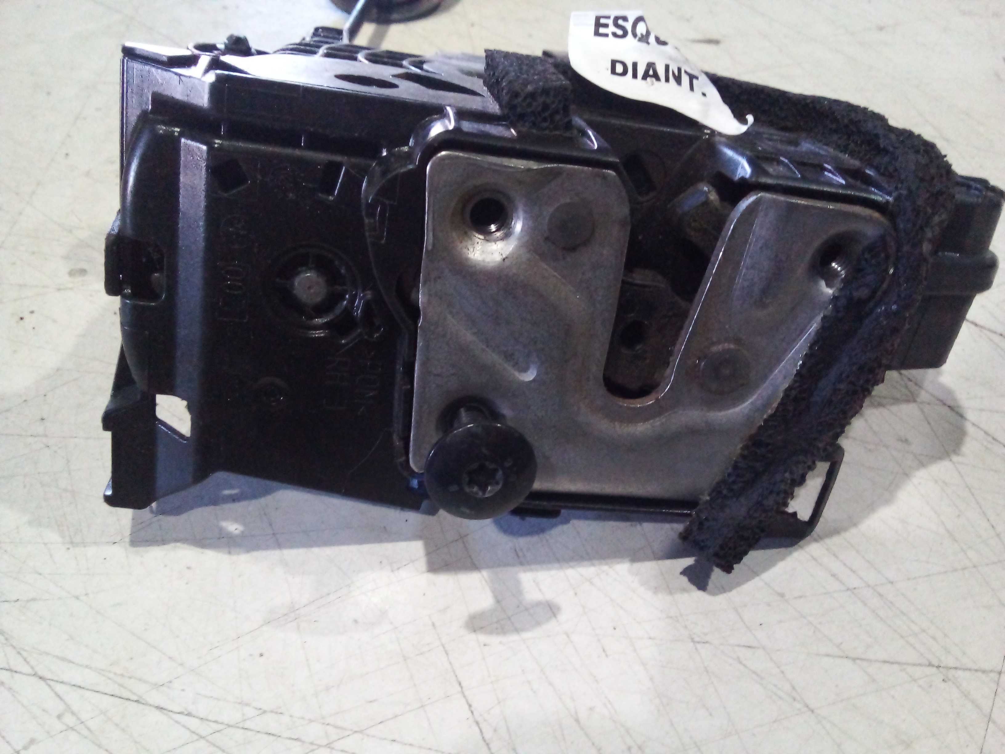 FECHADURA PORTA DIANT ESQ  CAPTUR 2019 130419 2
