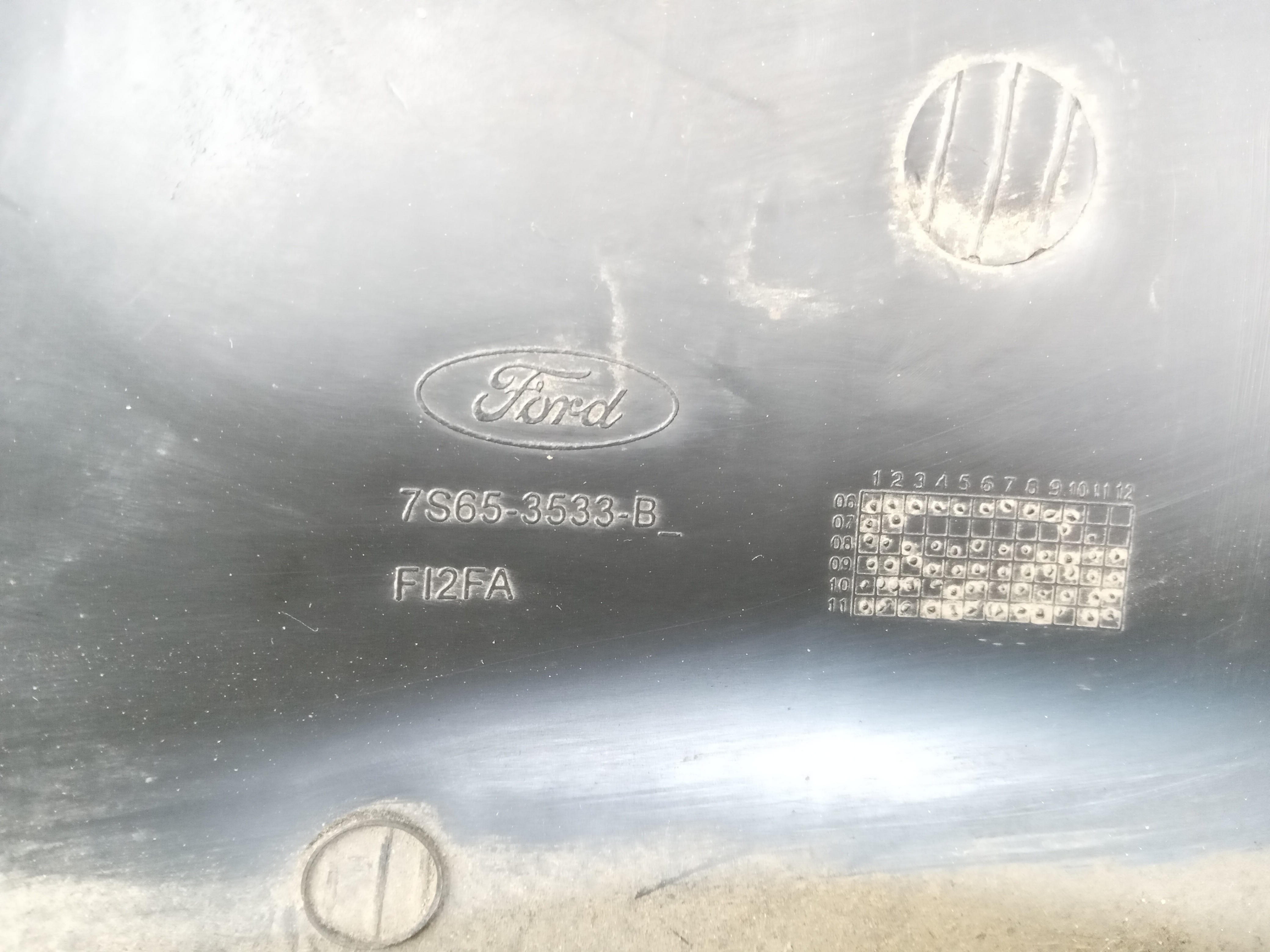 ACABAMENTO CHAVE SETA FORD FIESTA SEDAN 2014 3