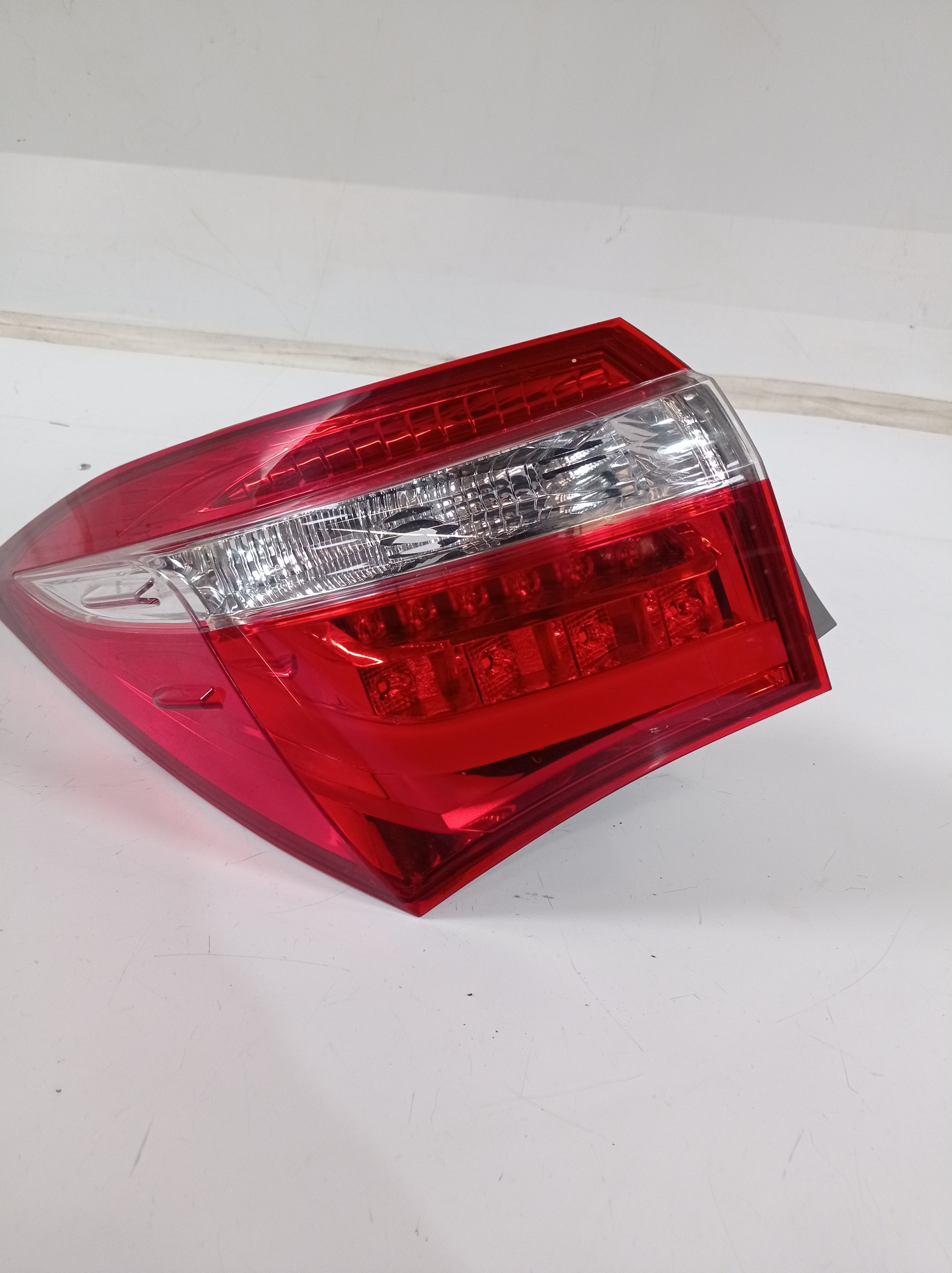 Lanterna Traseira Esquerda Toyota Corolla 2015 Original 3