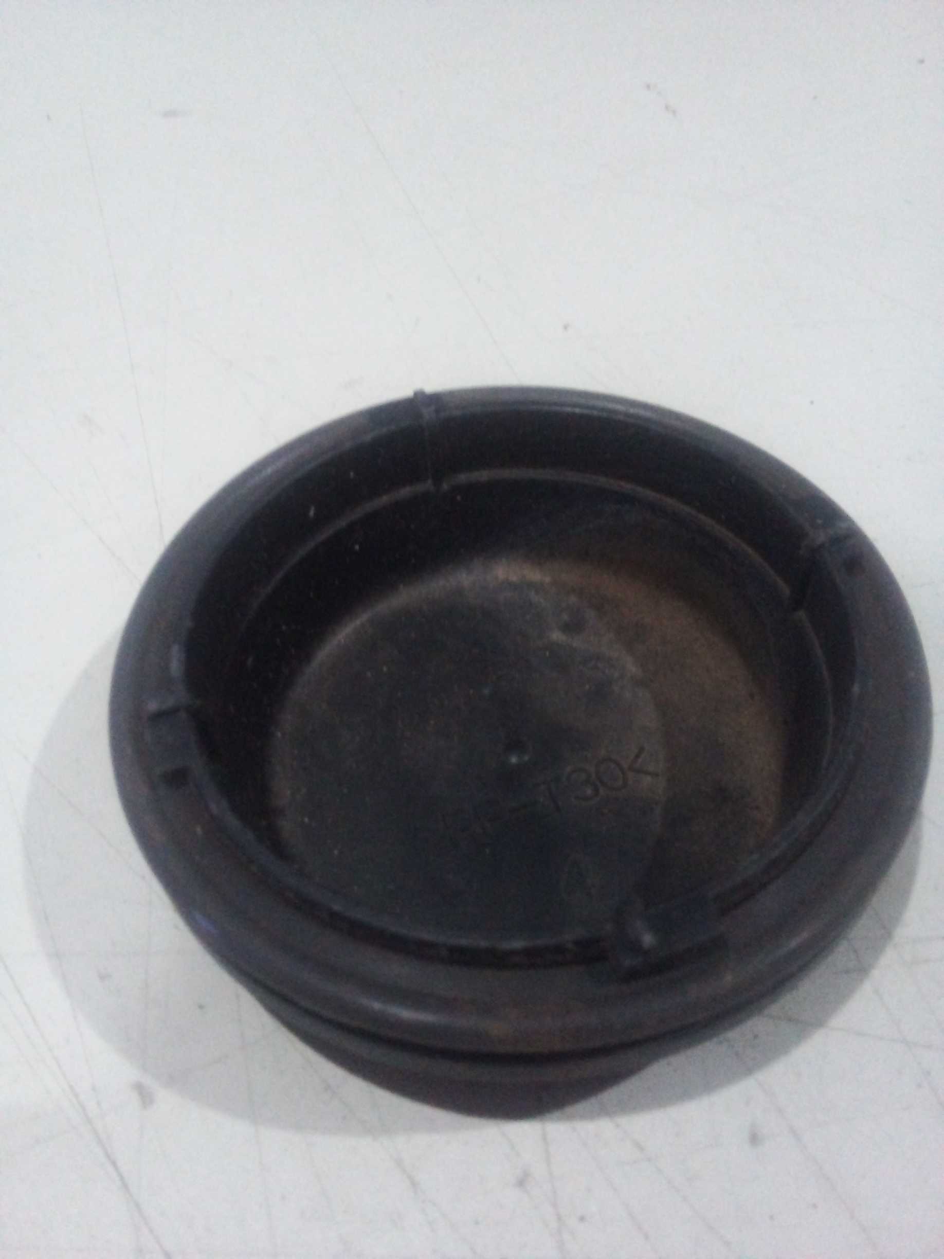 TAMPA DO FAROL ESQUERDO KIA PICANTO 2014 2