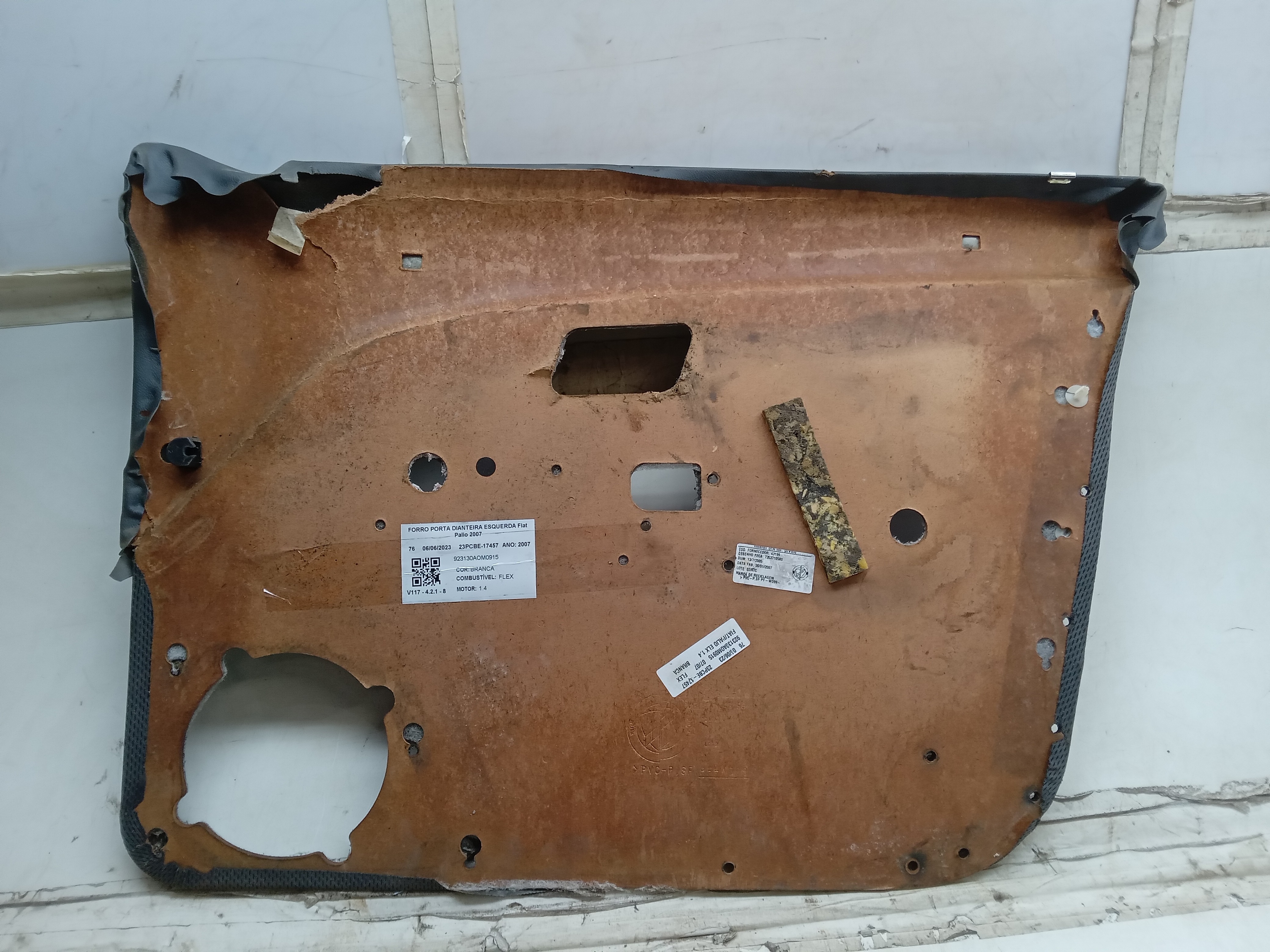 FORRO PORTA DIANT LE Fiat Palio 2007 2