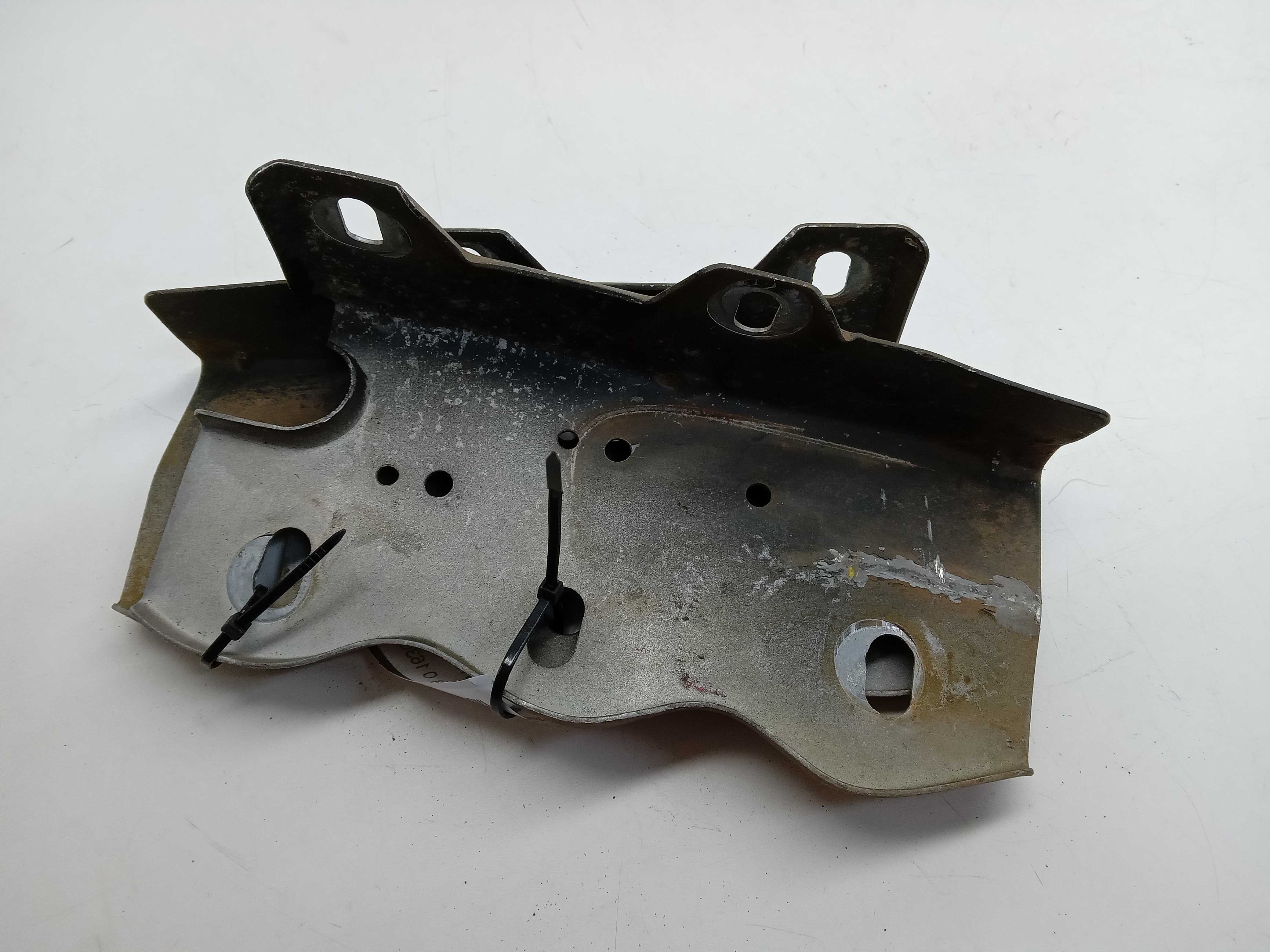 PAR SUPORTE GRADE FRONTAL FORD RANGER 2008 1