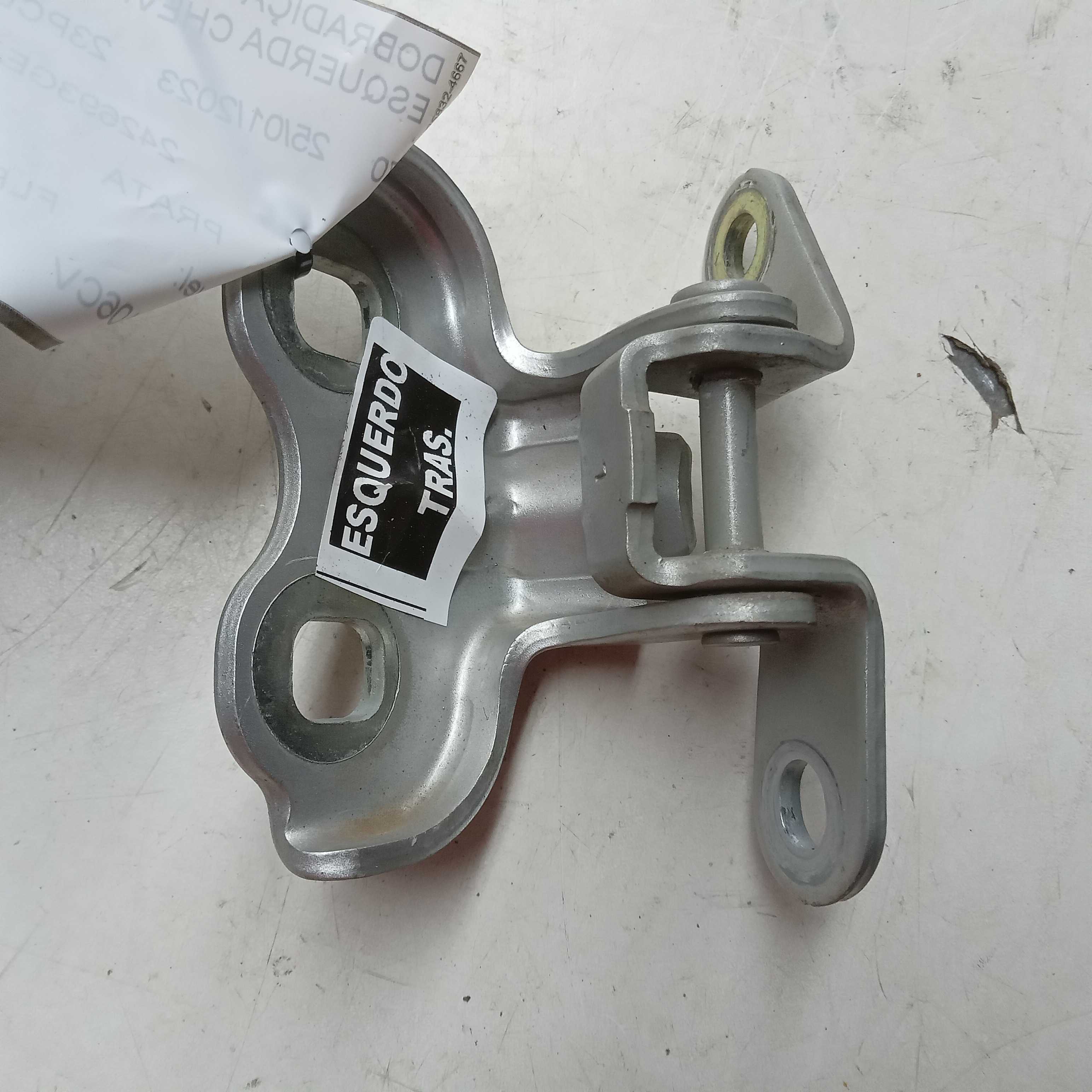 DOBRADIÇA SUPERIOR PORTA TRAS LE CHEVROLET PRISMA 2018 2