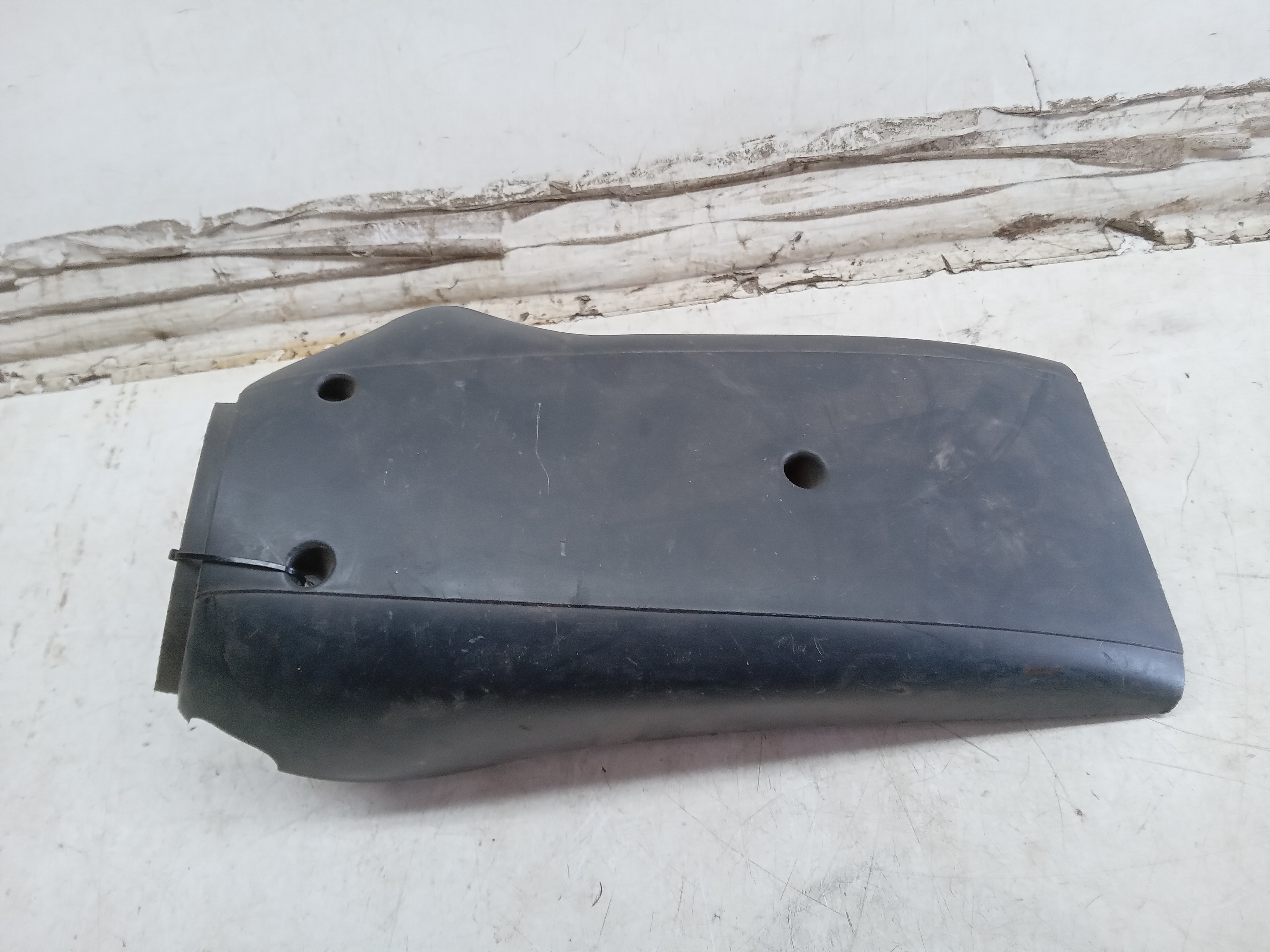 MOLDURA ACABAMENTO CHAVE SETA INFERIOR Fiat Palio 2007M