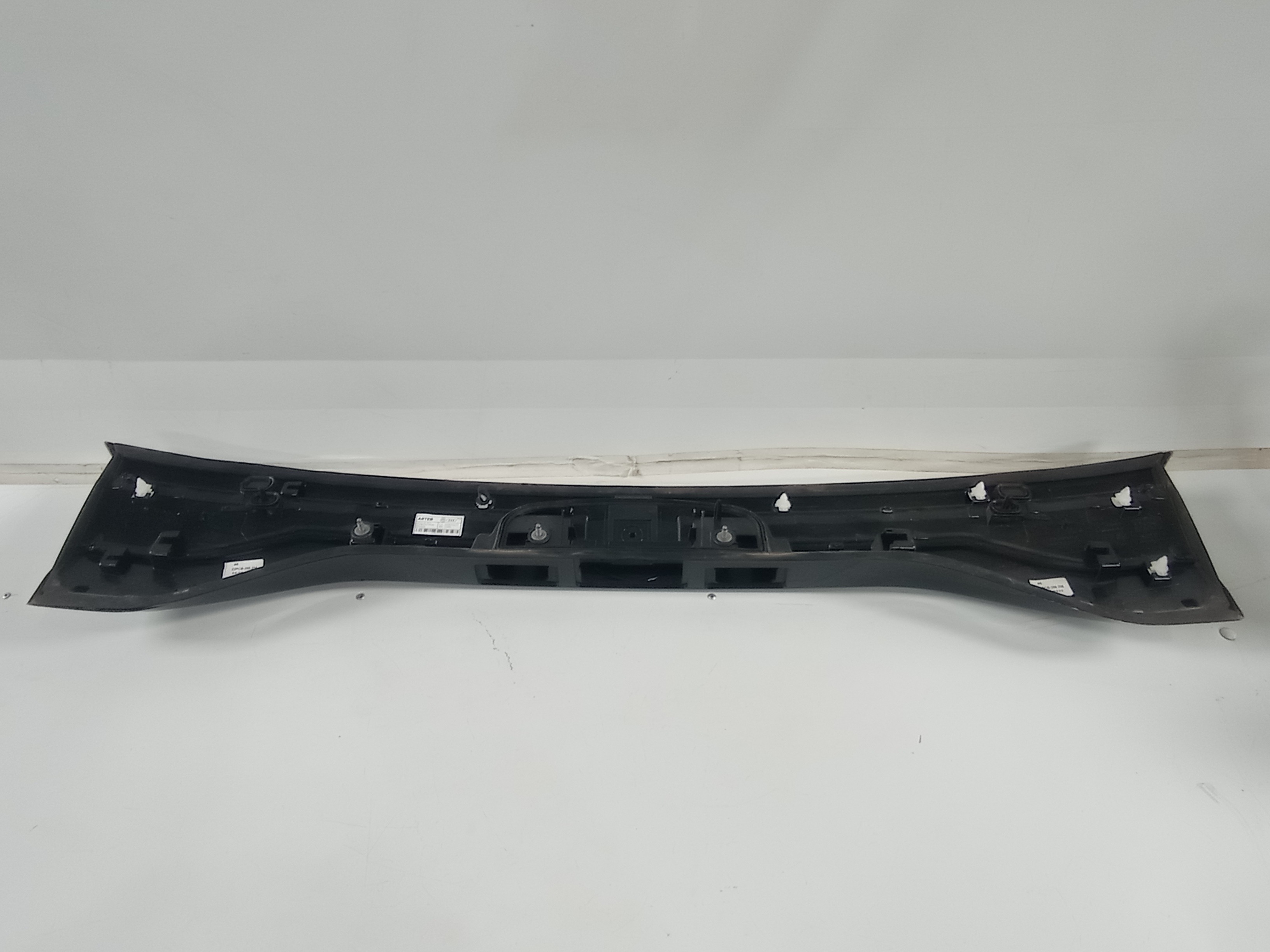 Moldura Aplique Tampa Traseira Vw Tcross 2018 2