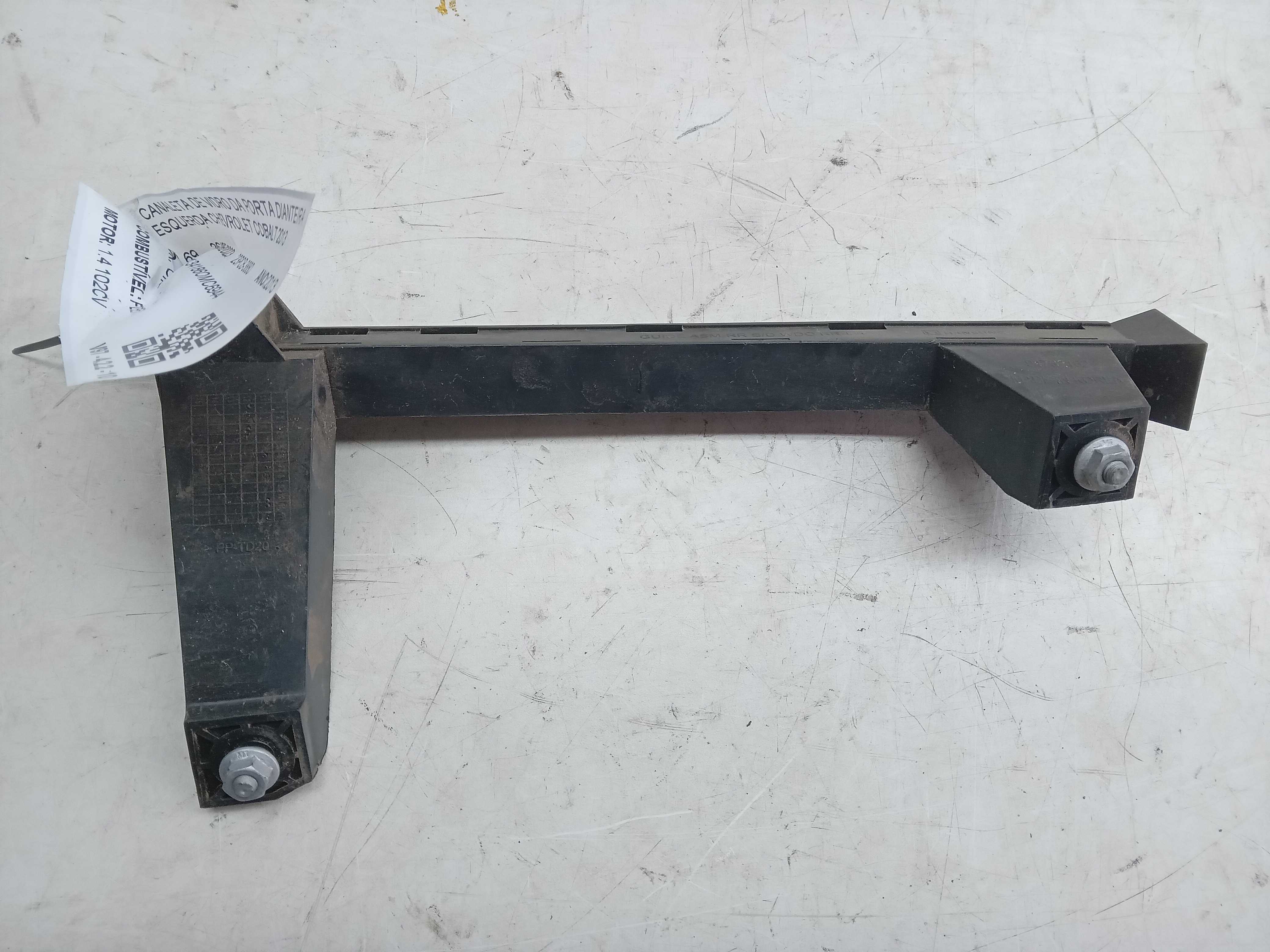 GUIA CANALETA DE VIDRO DA PORTA DIANT LE GM COBALT 2013 1
